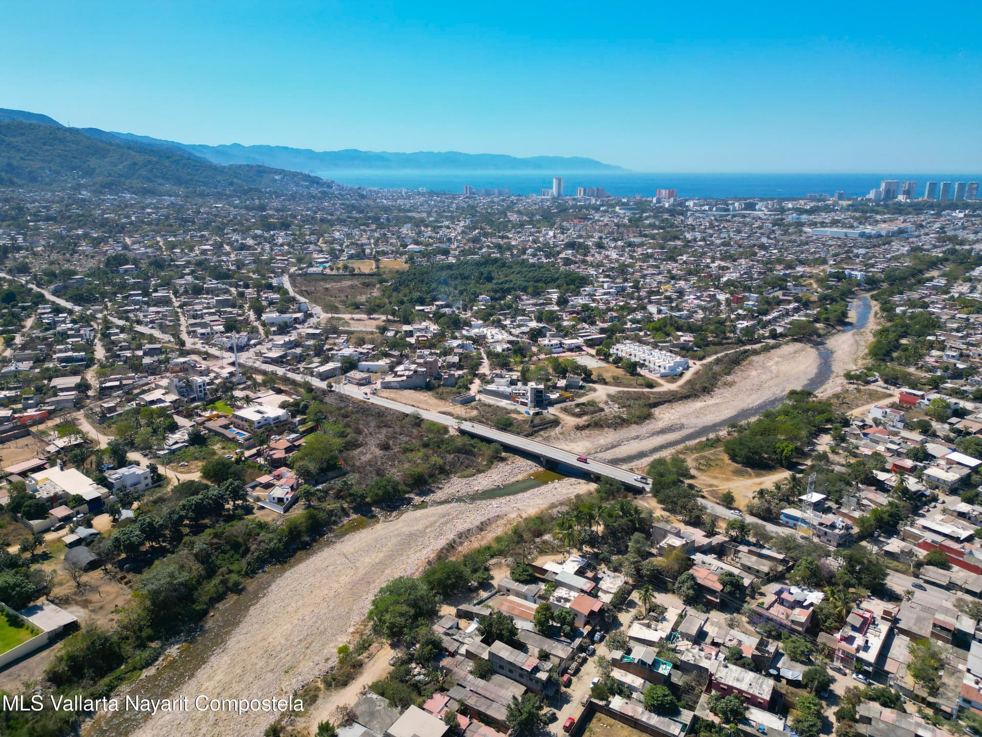 S/N Federacion & Ecuador Playa Gde 4