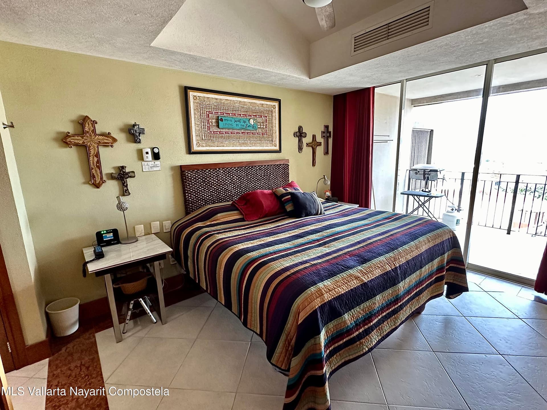 2477 Bld. Francisco Medina Ascencio 14