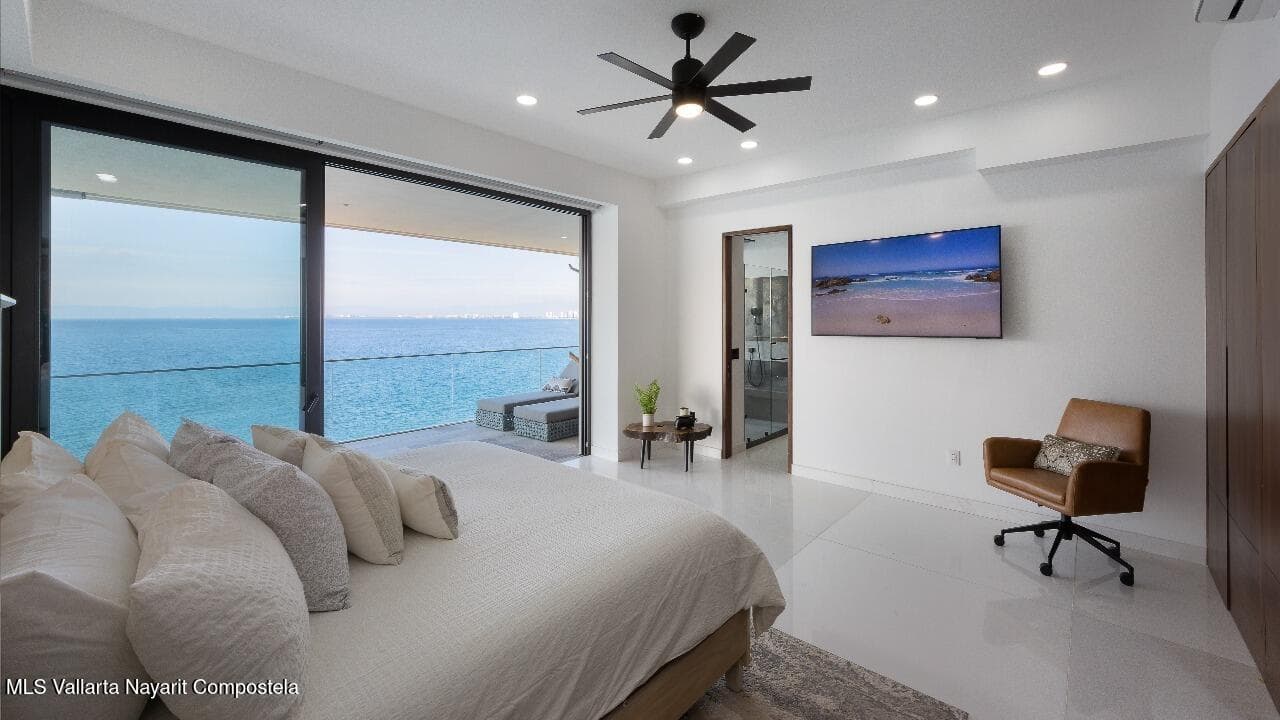 The Reef 6