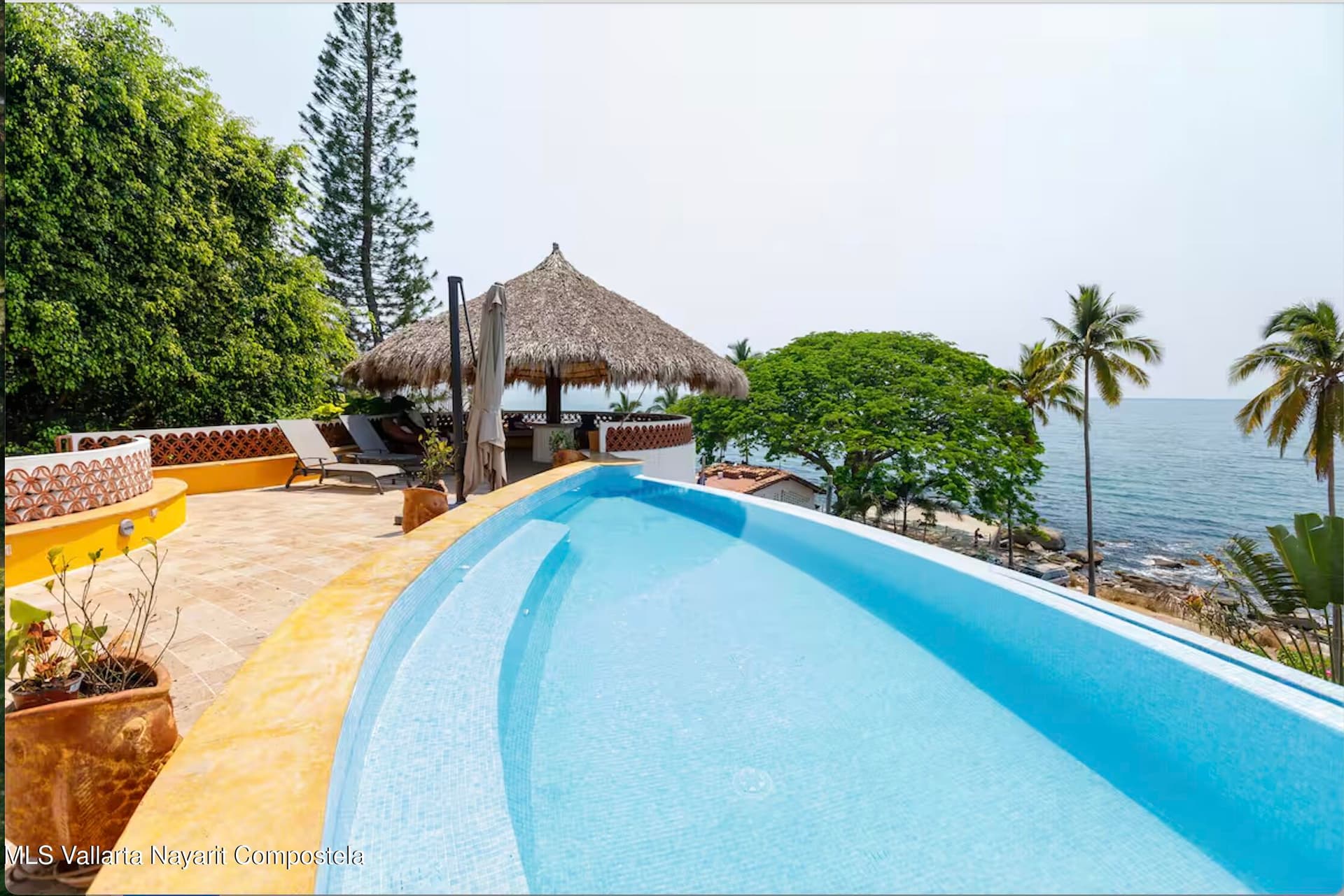 House in South Shore