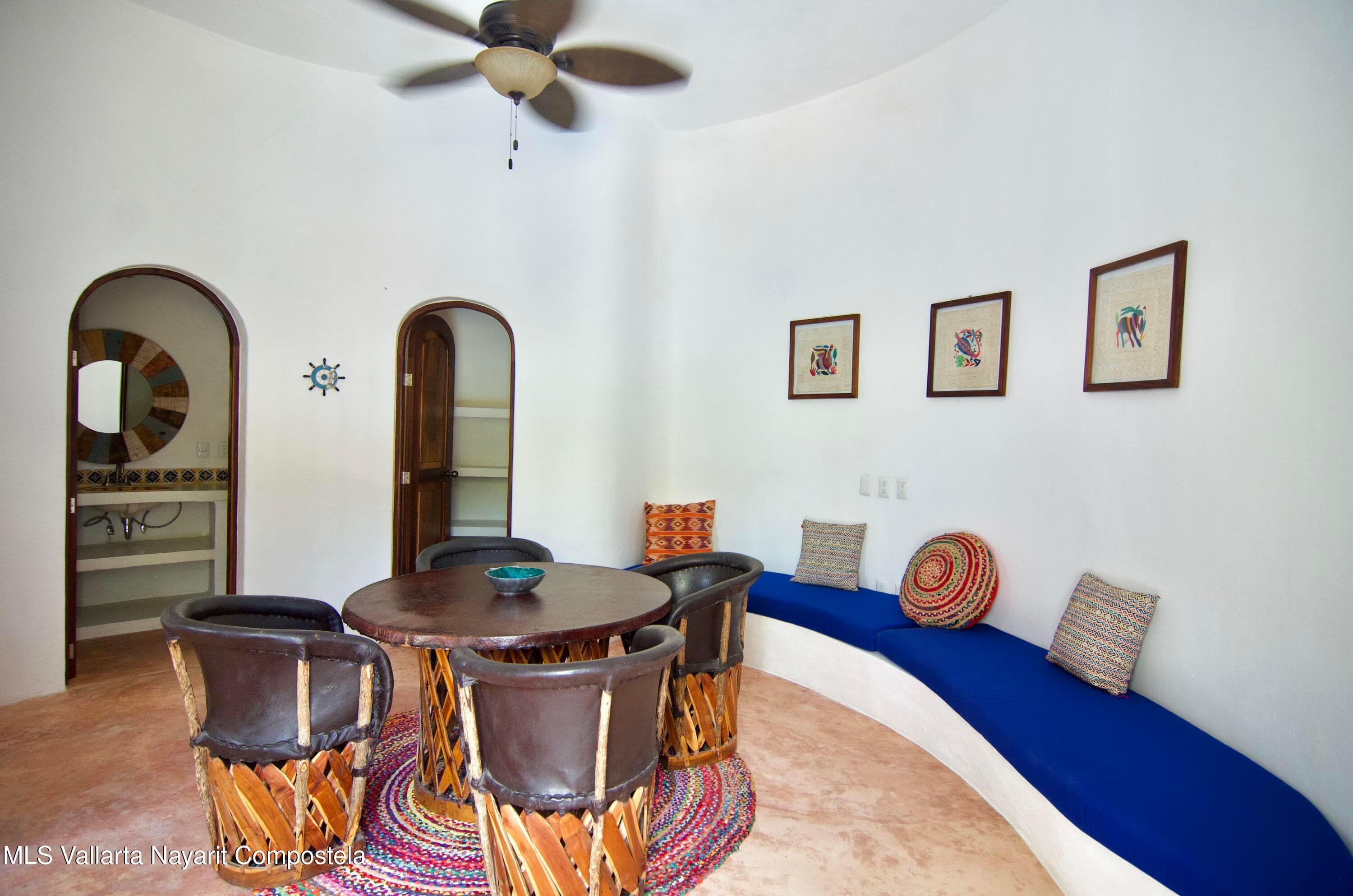 10 palapa 29
