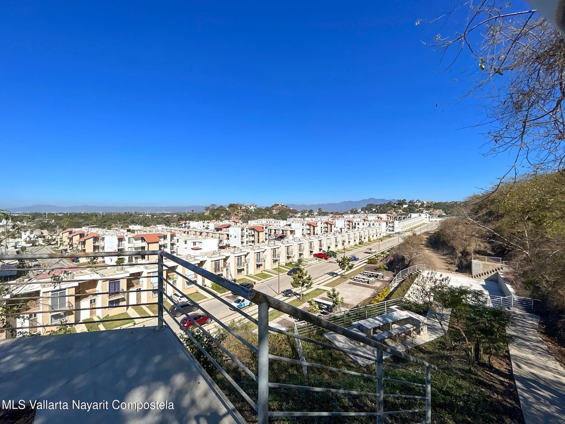 41 Paseo de la Canada 13