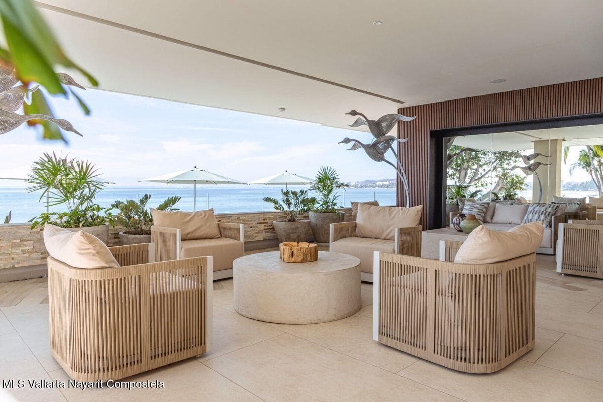 V Bucerias 25