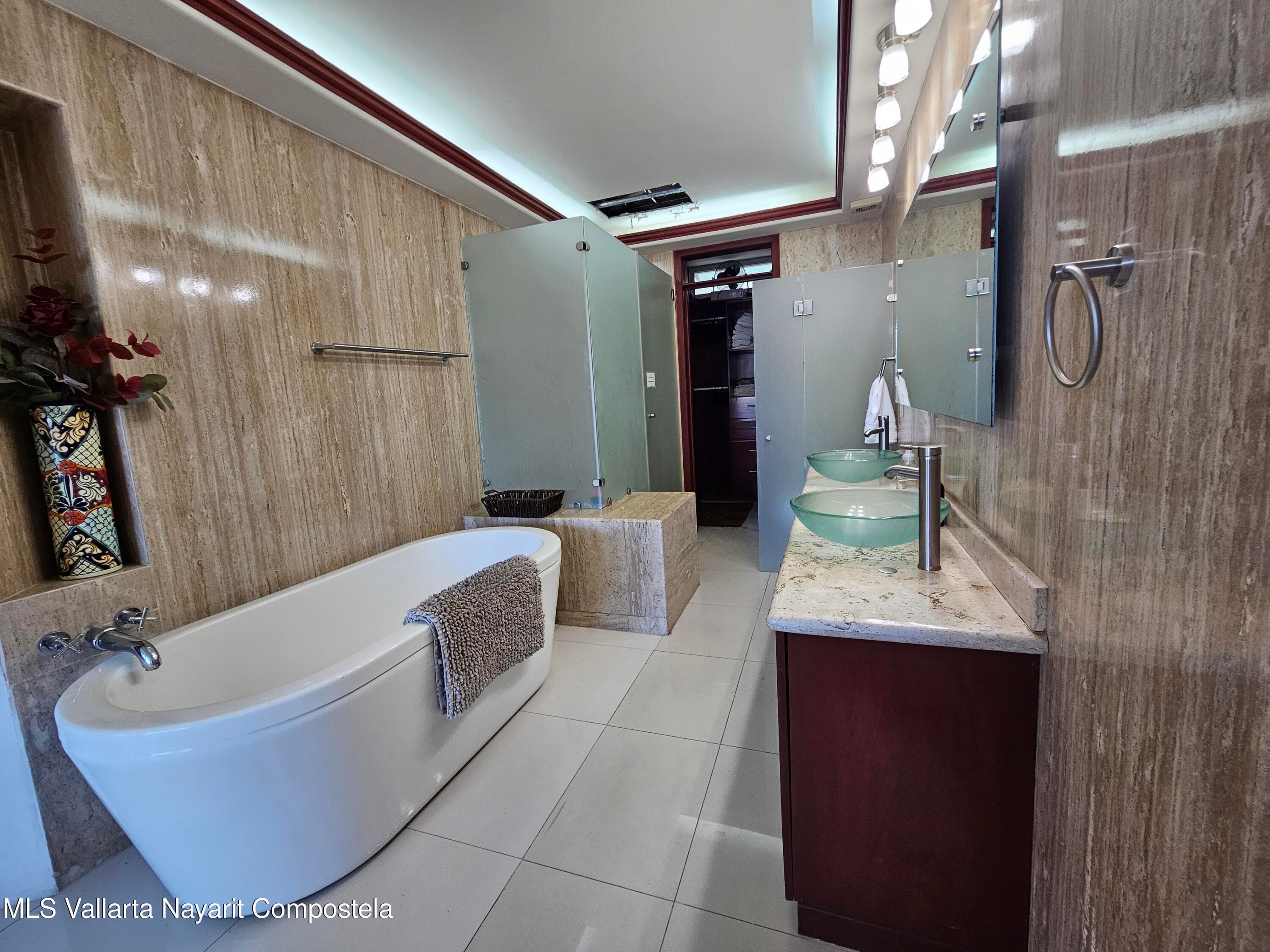 585 Belice Torre Diamante 5 Prol Calle 3
