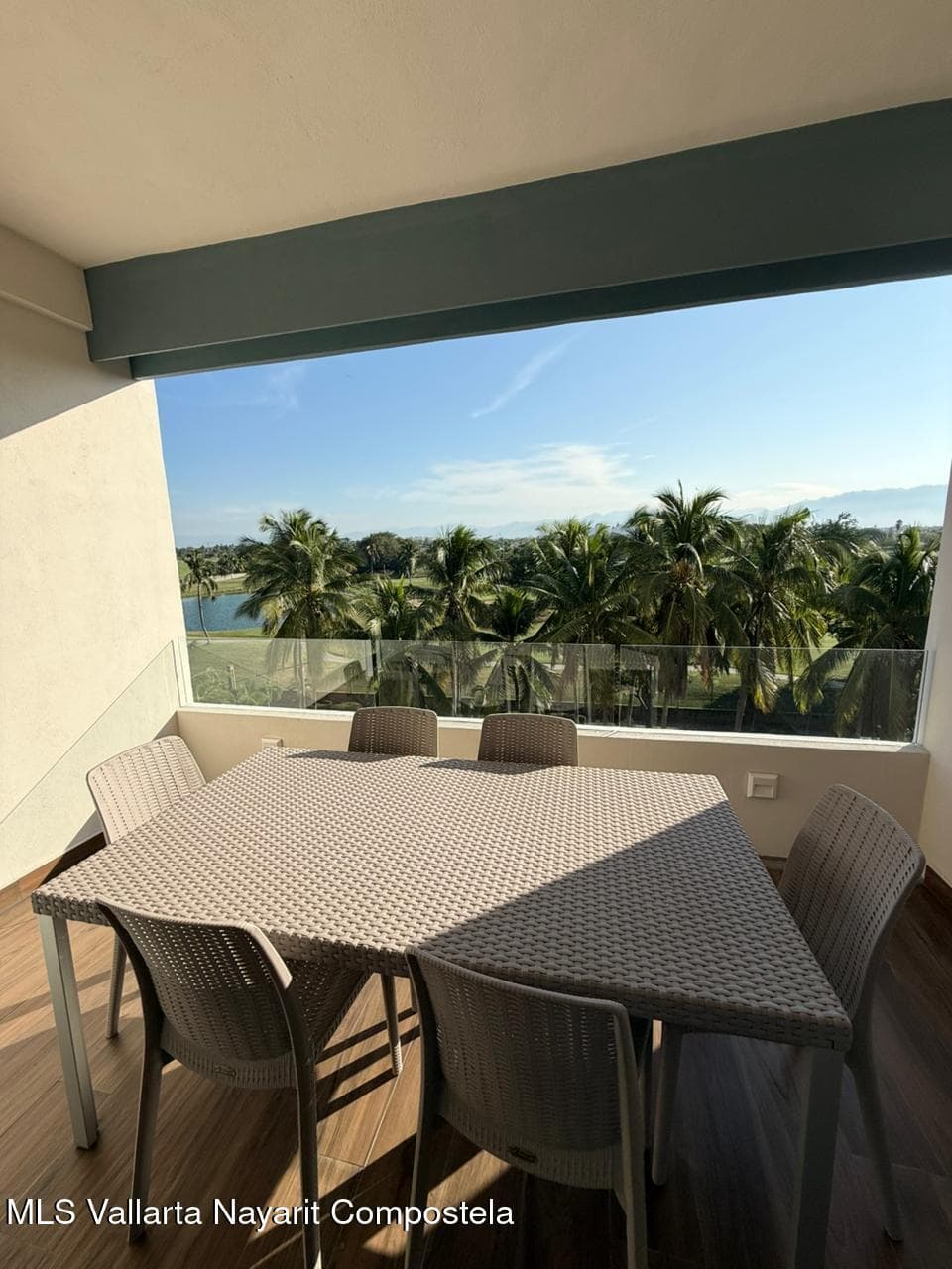 70 Paseo de las Palmas 4