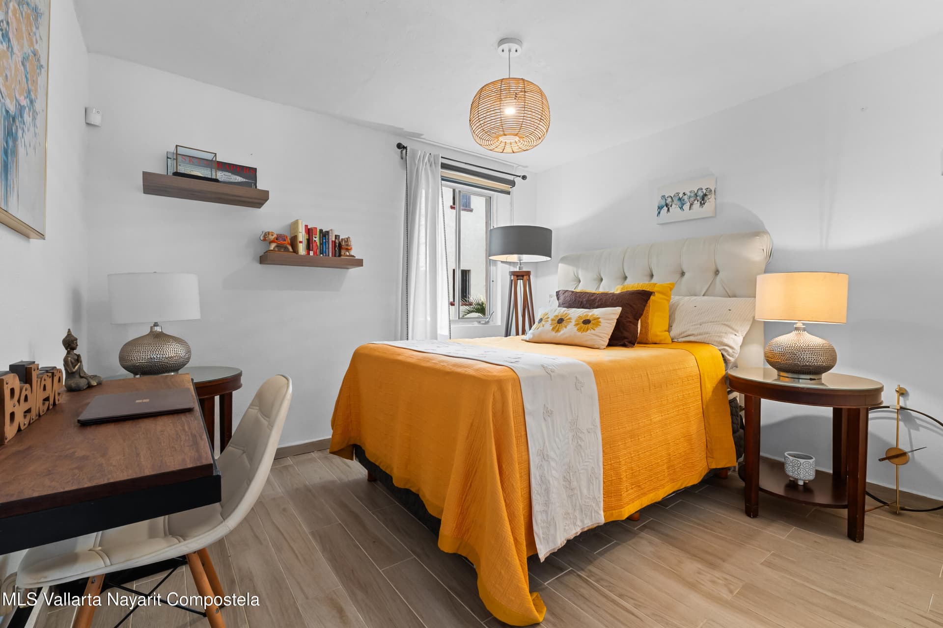 415 PRISCILIANO SANCHEZ AV. 24