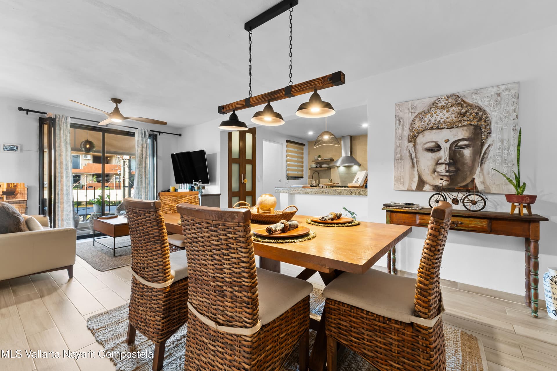 415 PRISCILIANO SANCHEZ AV. 6