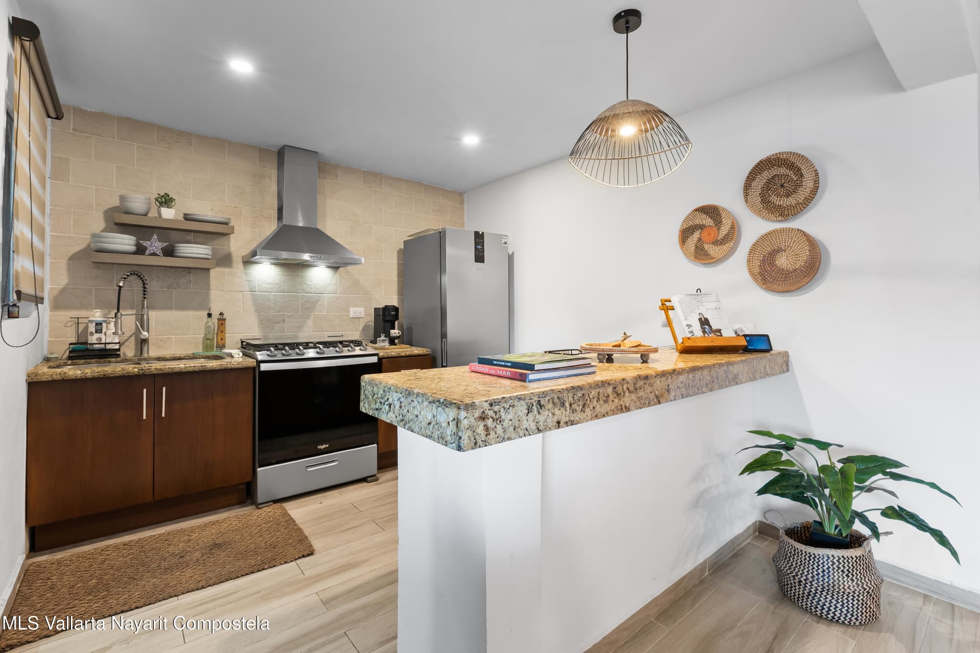 415 PRISCILIANO SANCHEZ AV. 13
