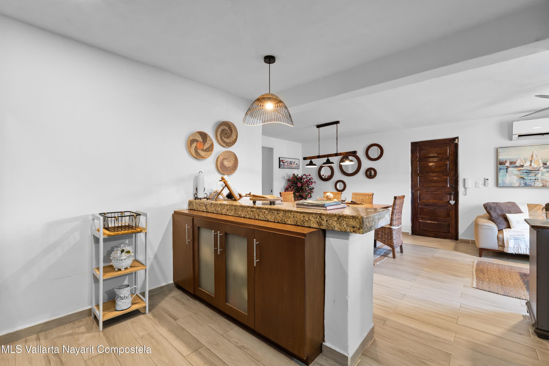 415 PRISCILIANO SANCHEZ AV. 16