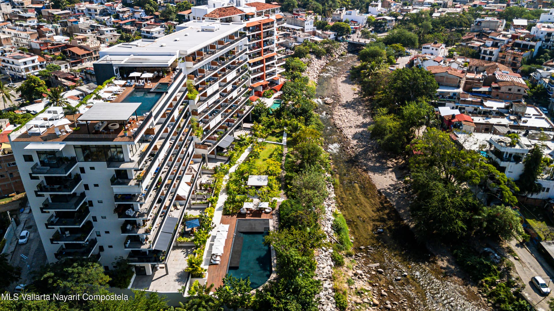Oasis at Riviera Cuale 28
