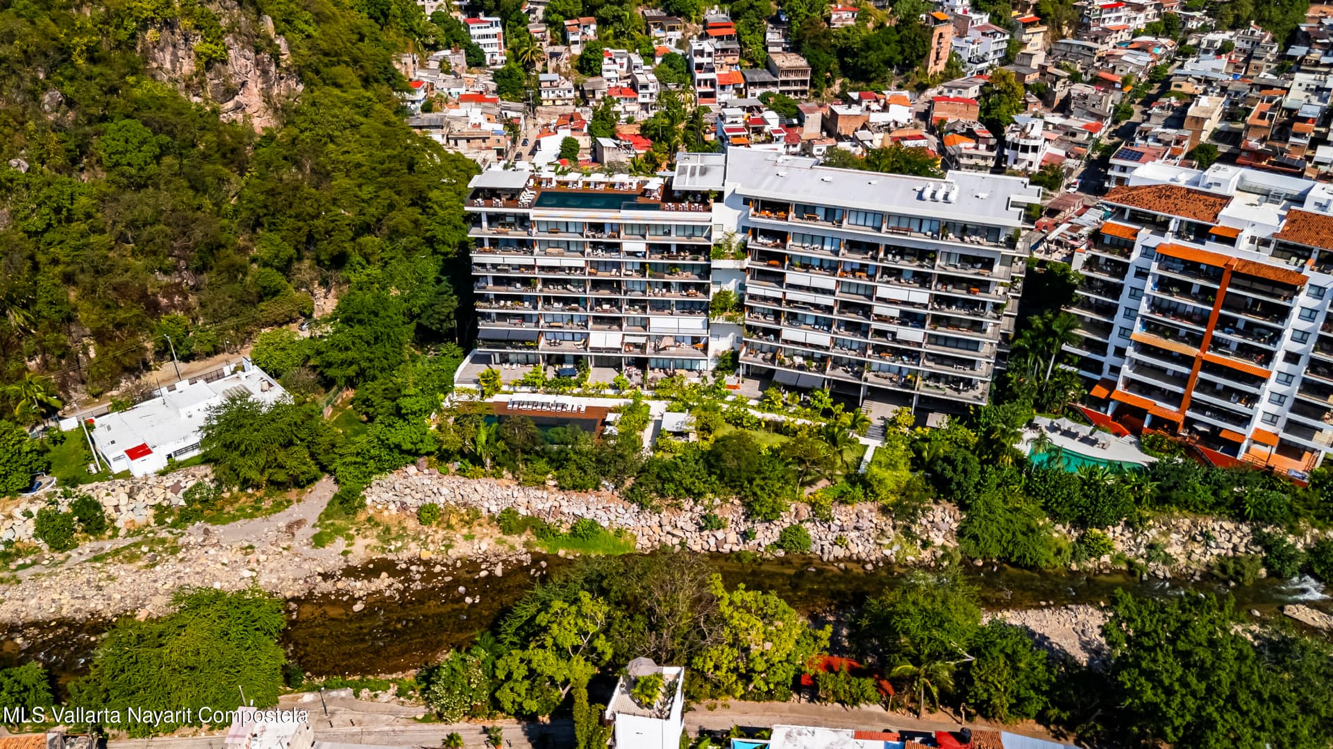 Oasis at Riviera Cuale 36