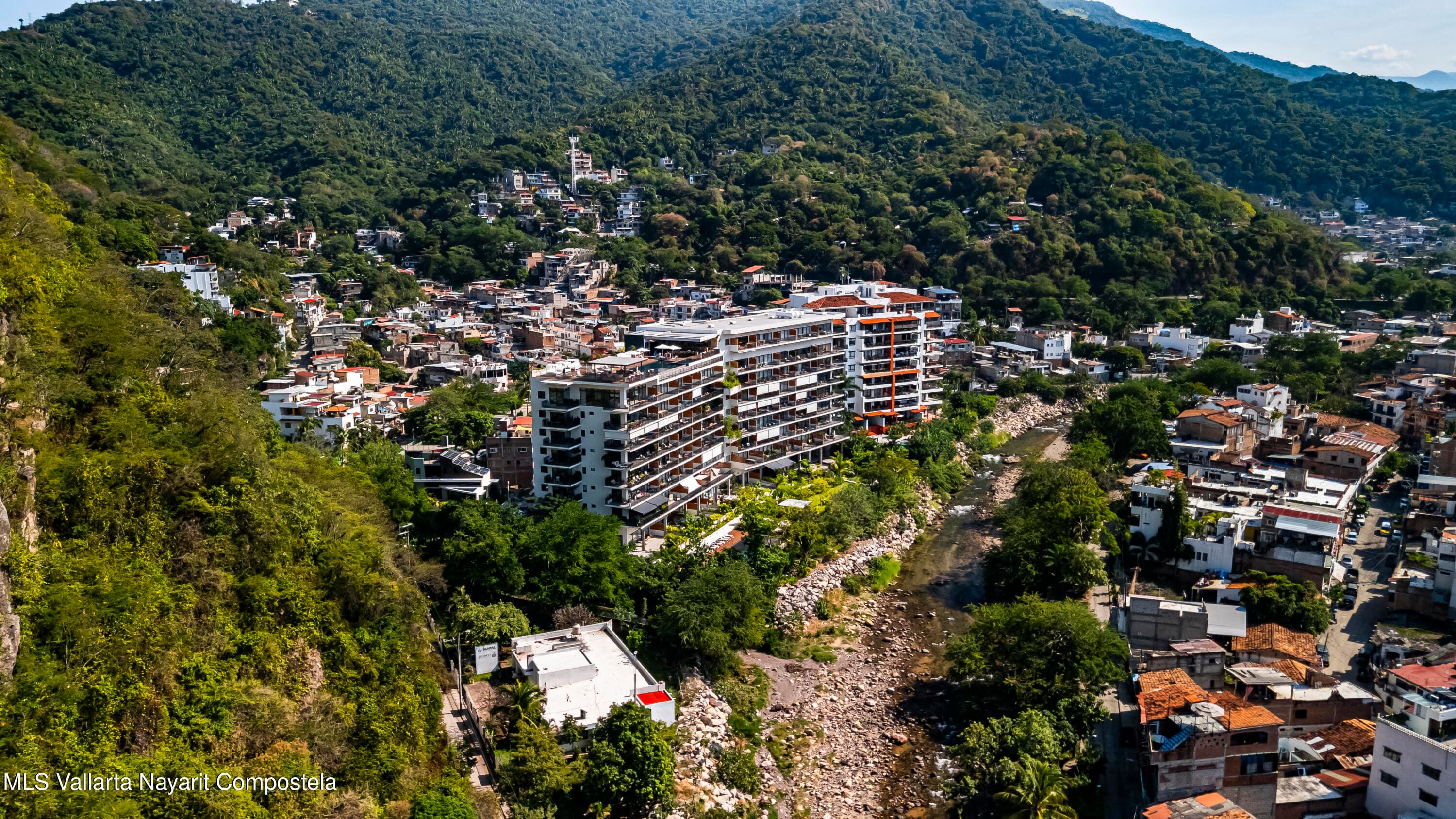 Oasis at Riviera Cuale 38
