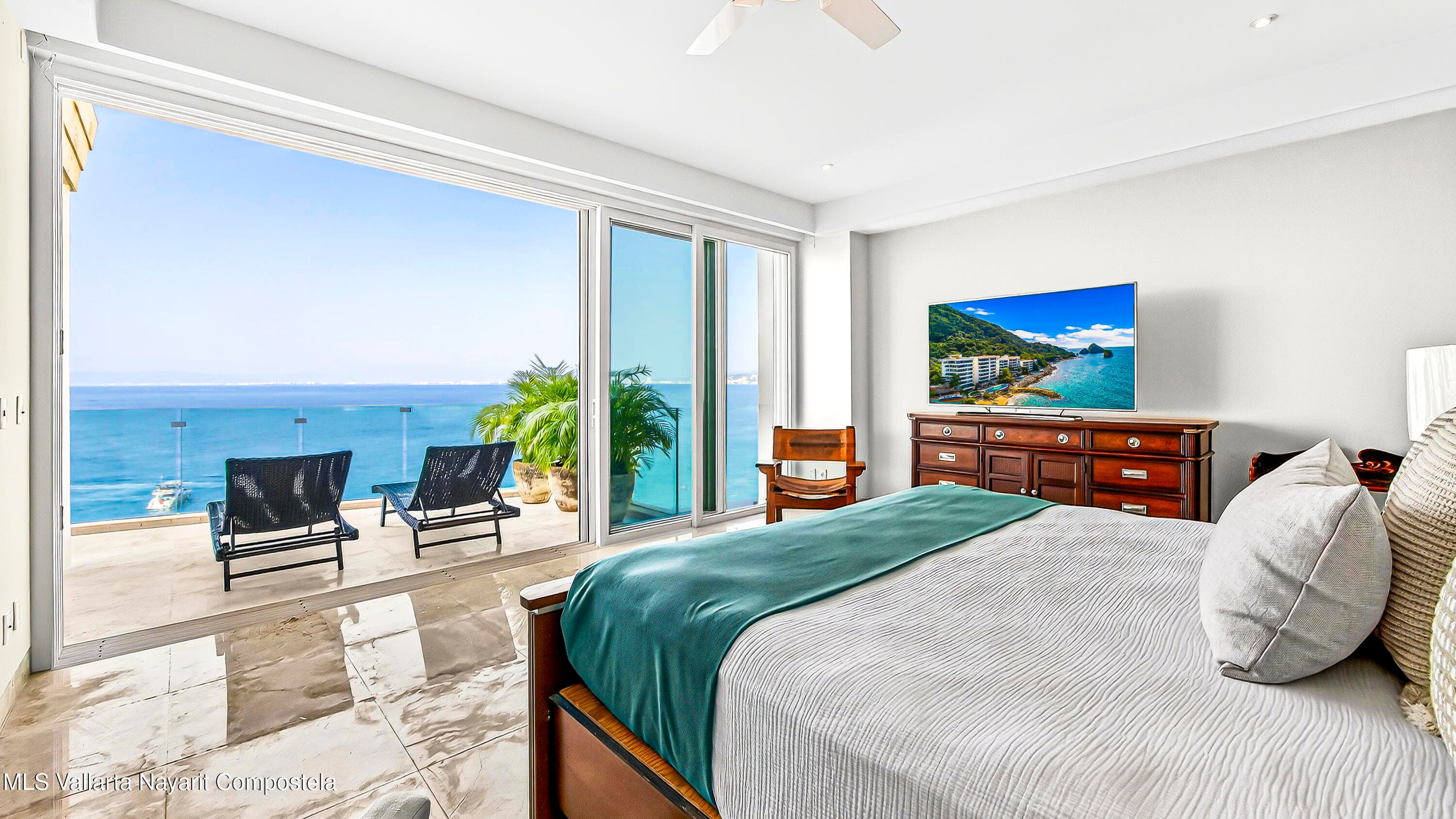 Sierra Del Mar 20