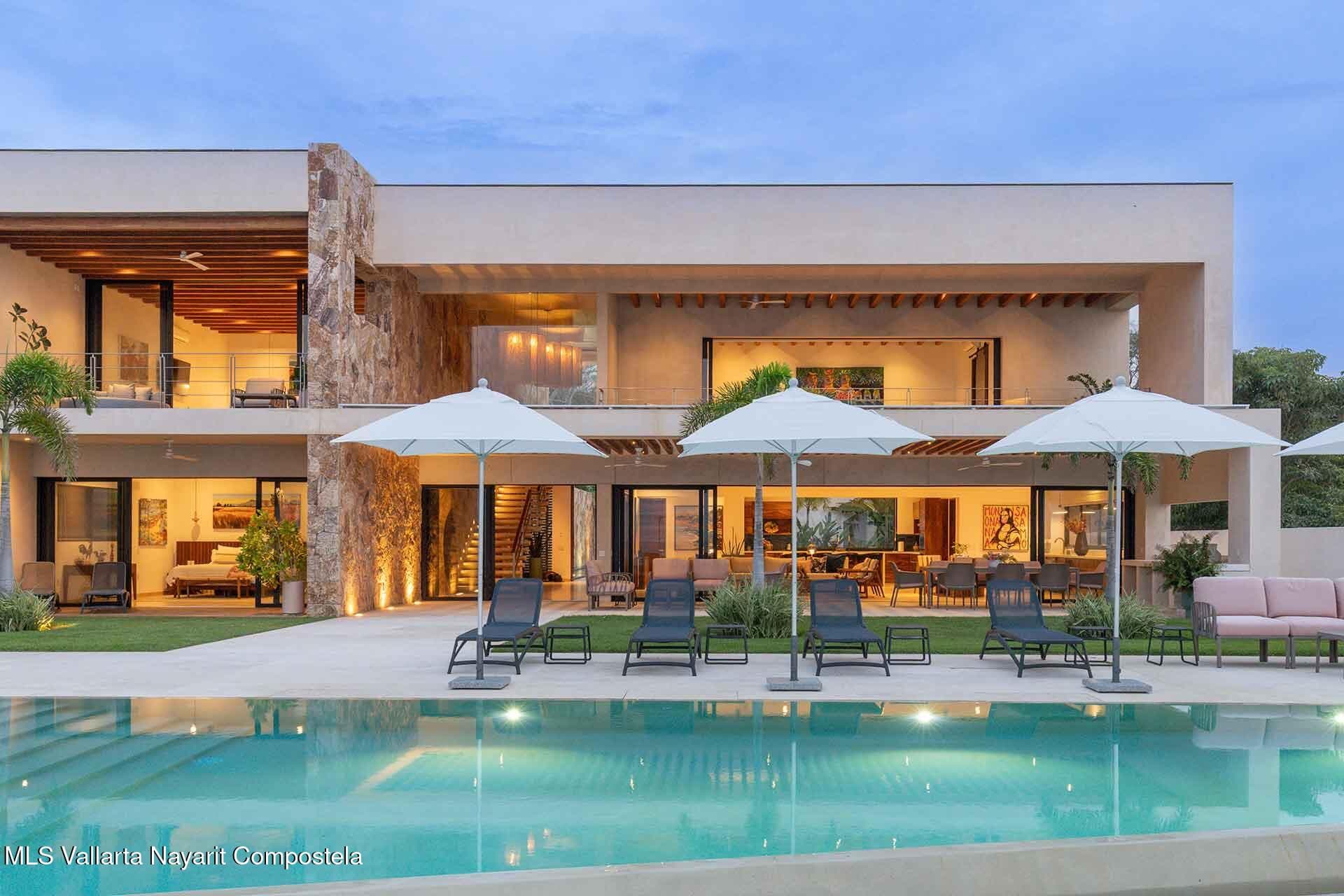 Lot 16 Las Olas 39