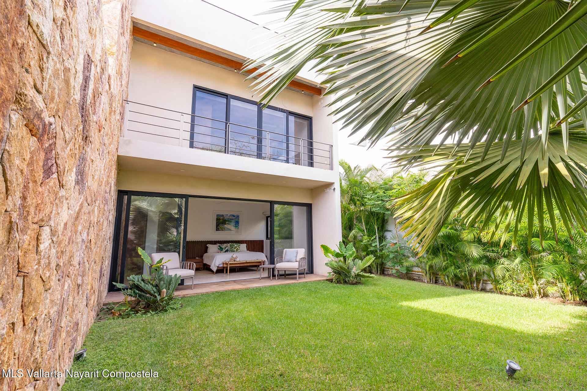 Lot 16 Las Olas 21