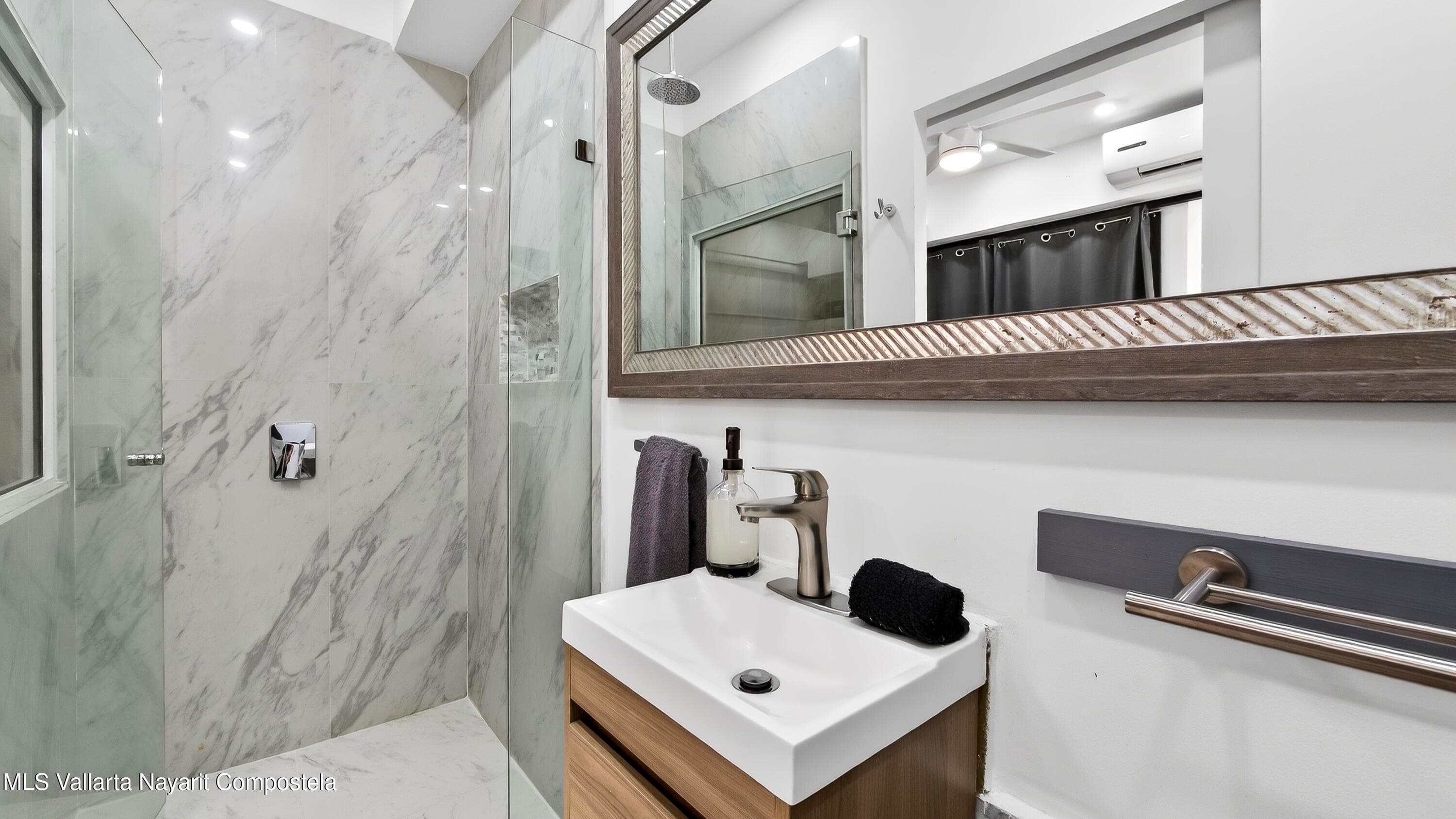 Bay View Grand 5