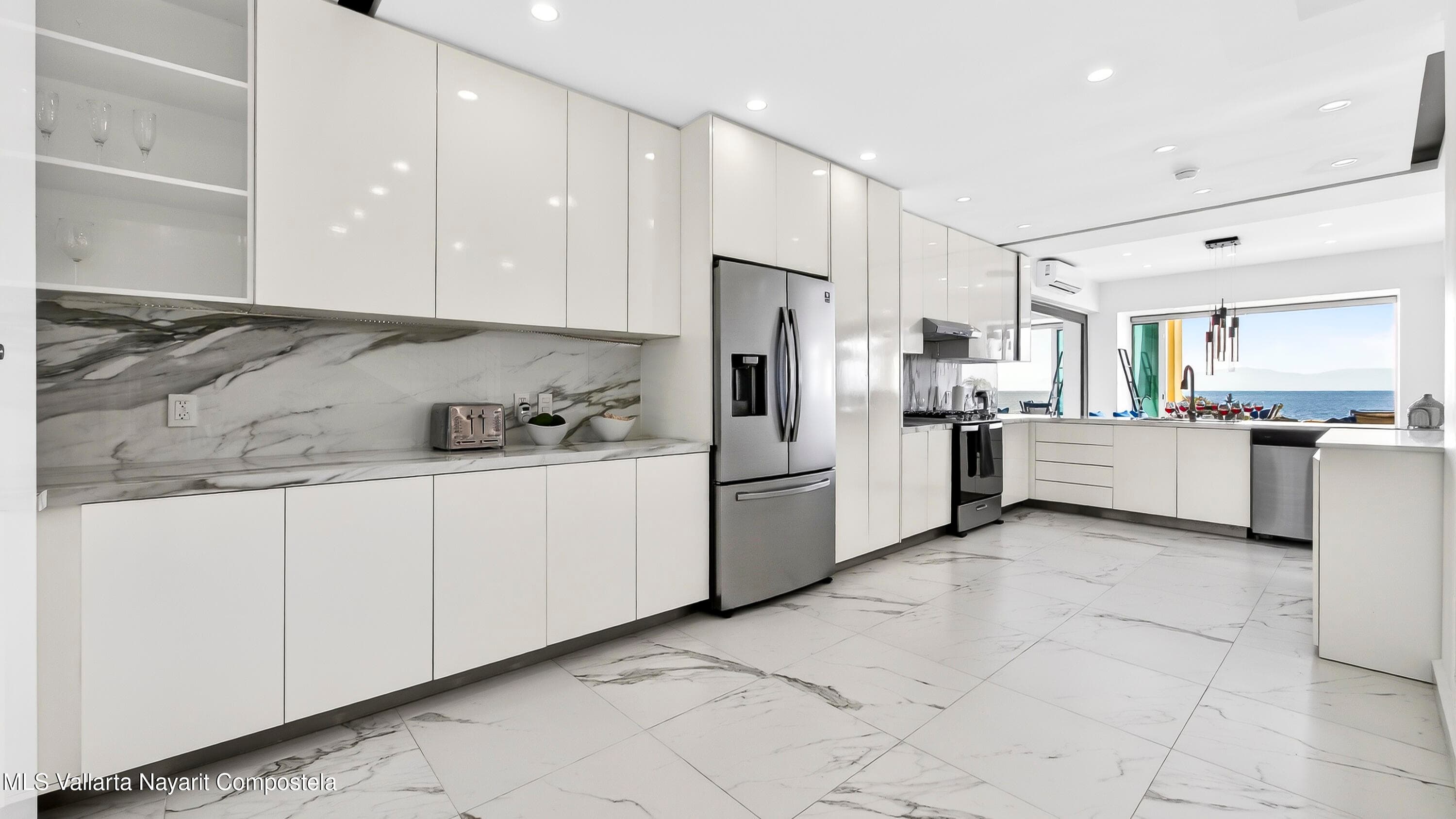 Bay View Grand 7