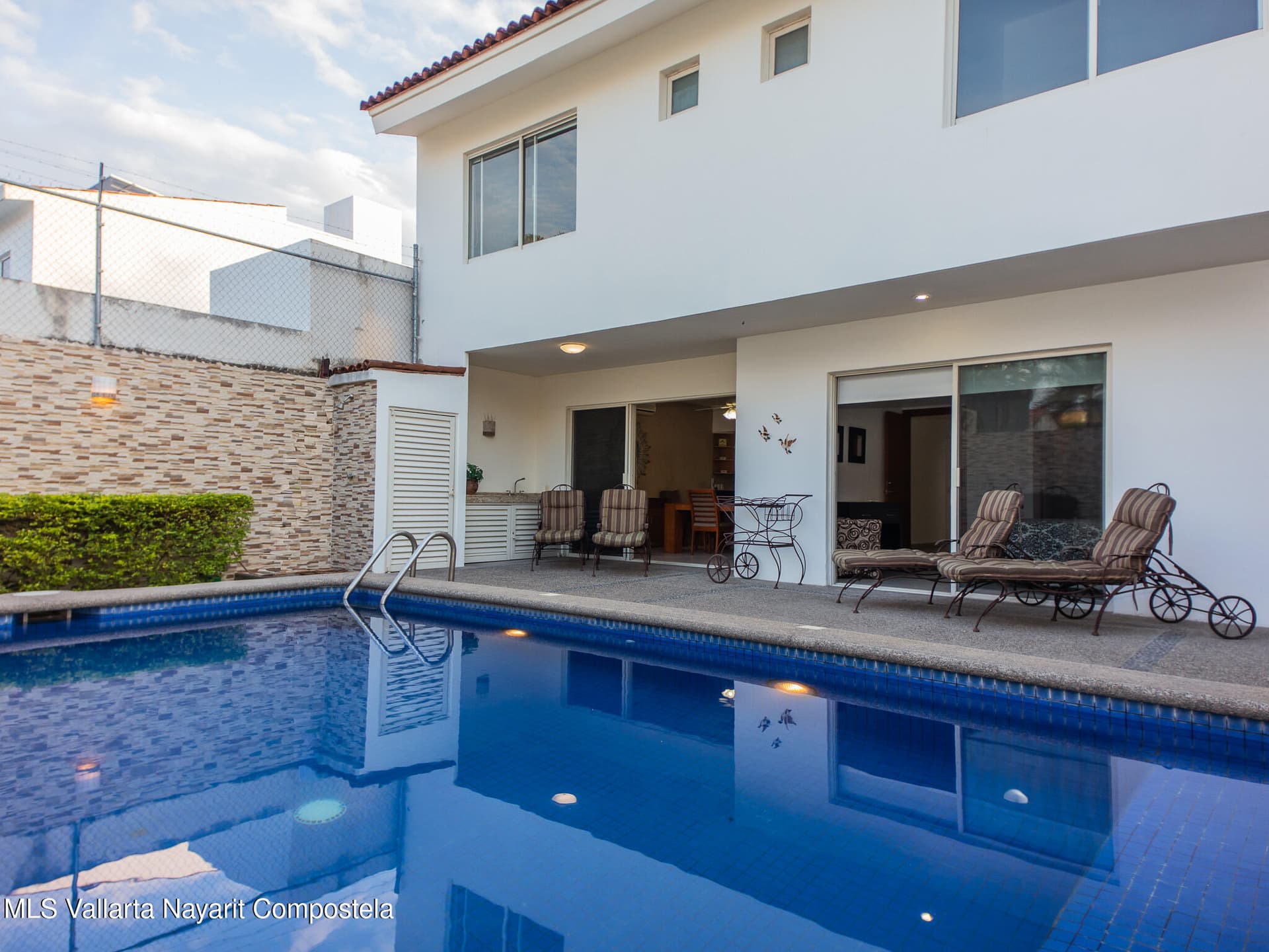 158 Rio Cutzmala