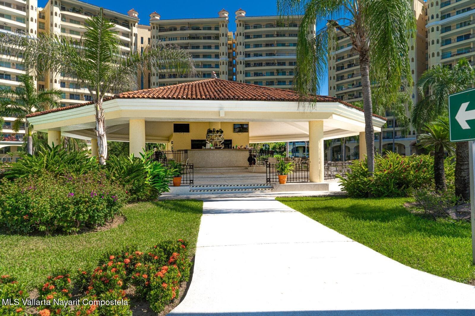 Bay View Grand 17
