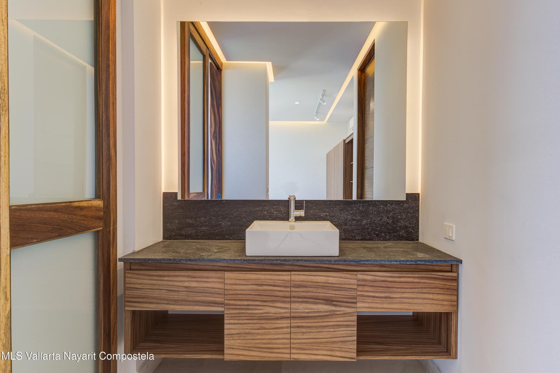 126 Brisa Marina 22