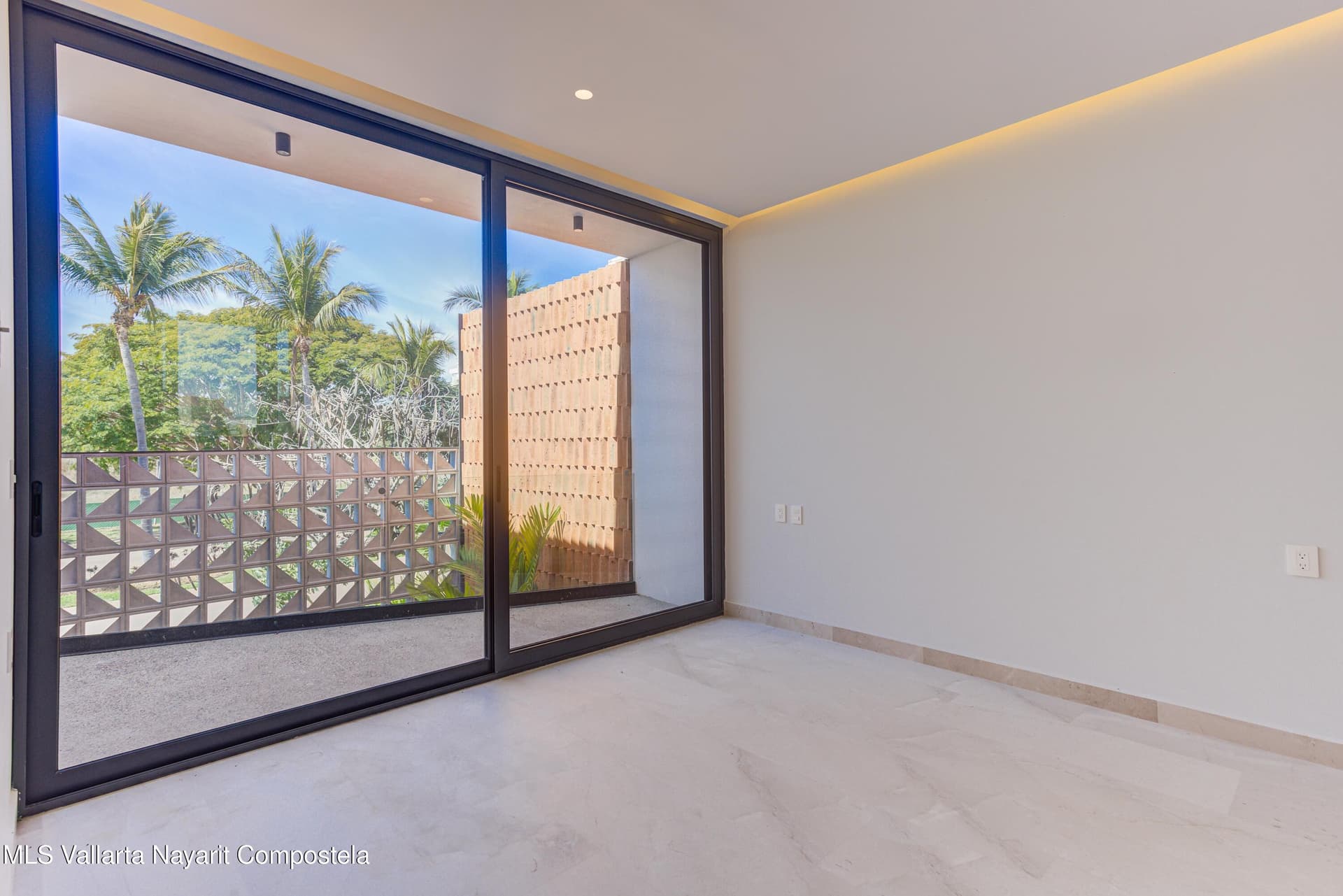 126 Brisa Marina 25