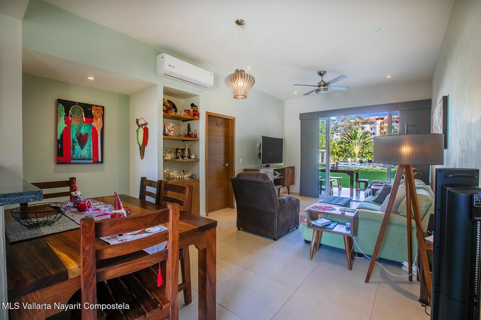 Condo 8