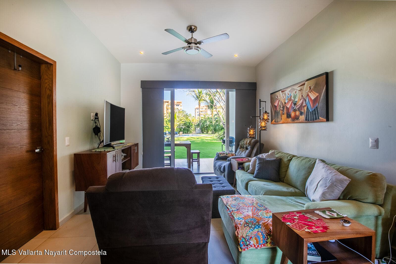 Condo 12