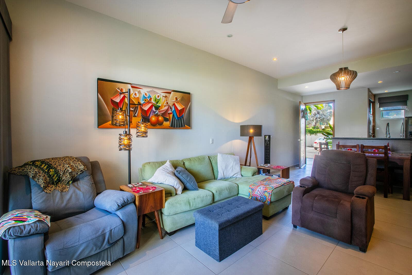 Condo 15