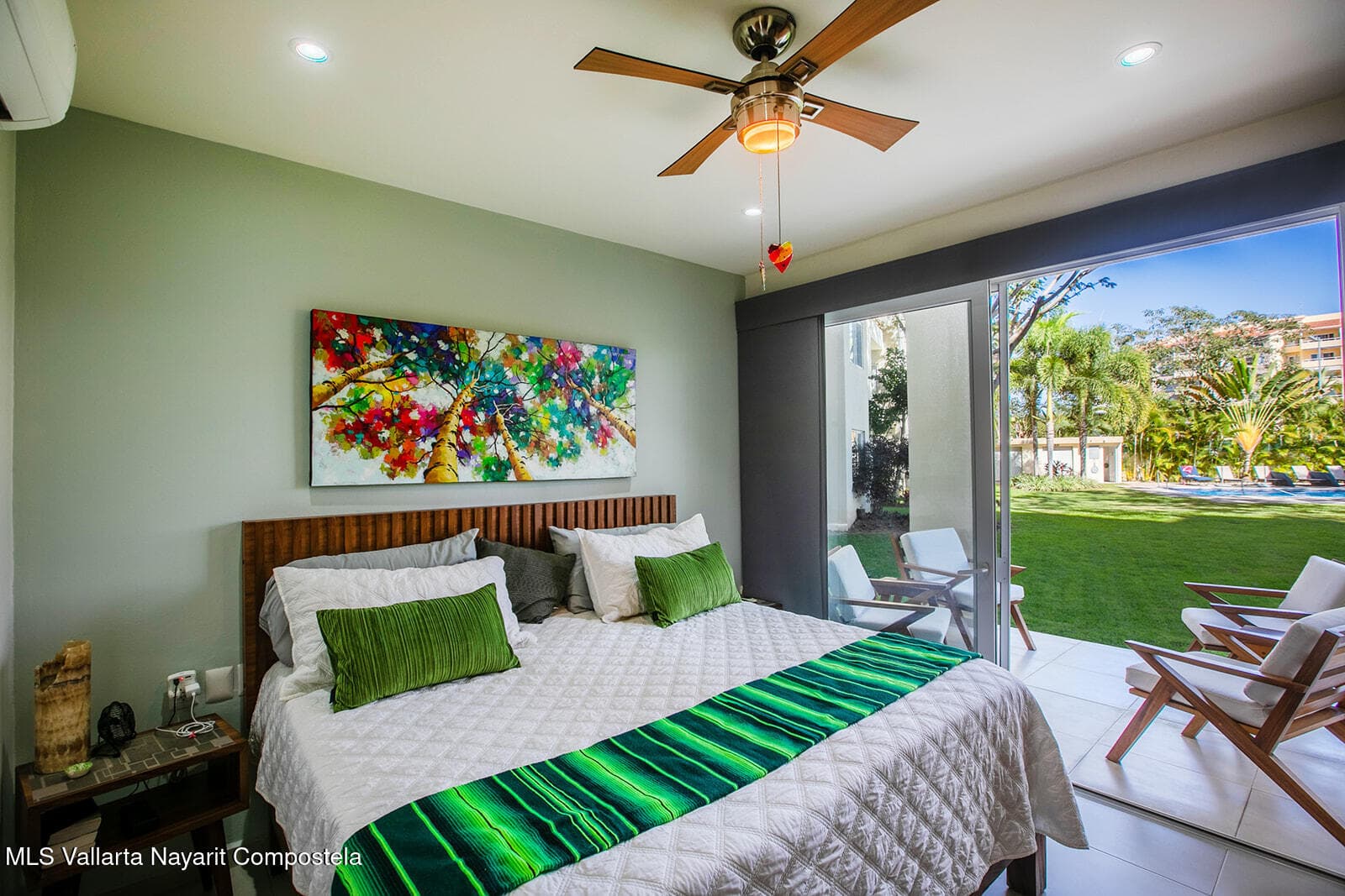 Condo 25