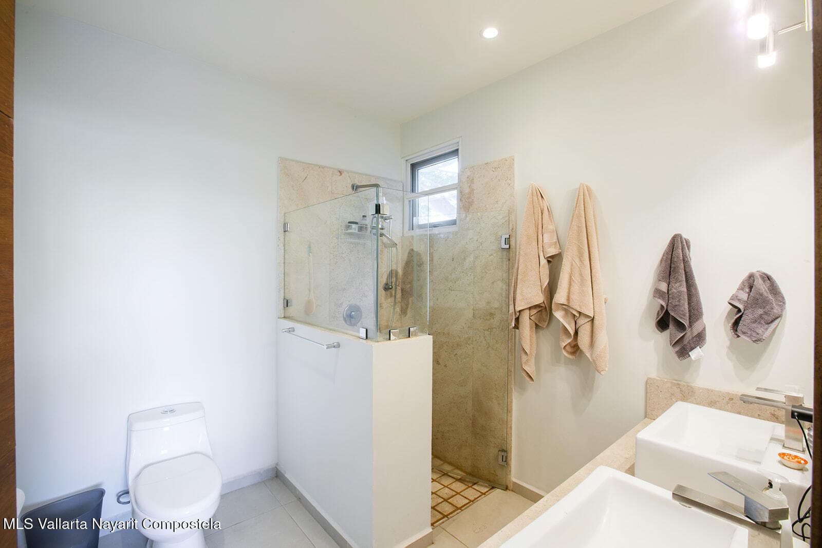 Condo 30