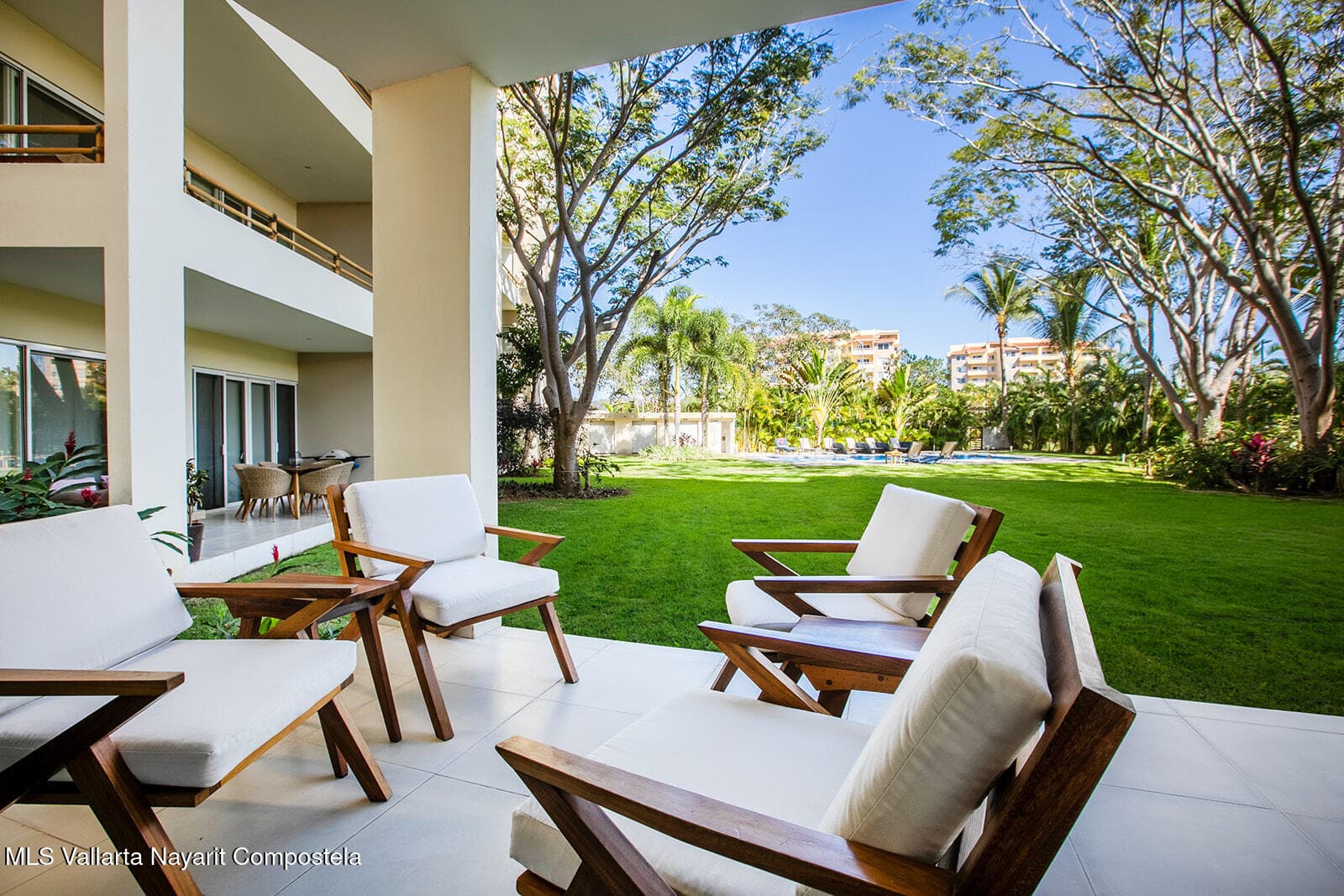 Condo 33