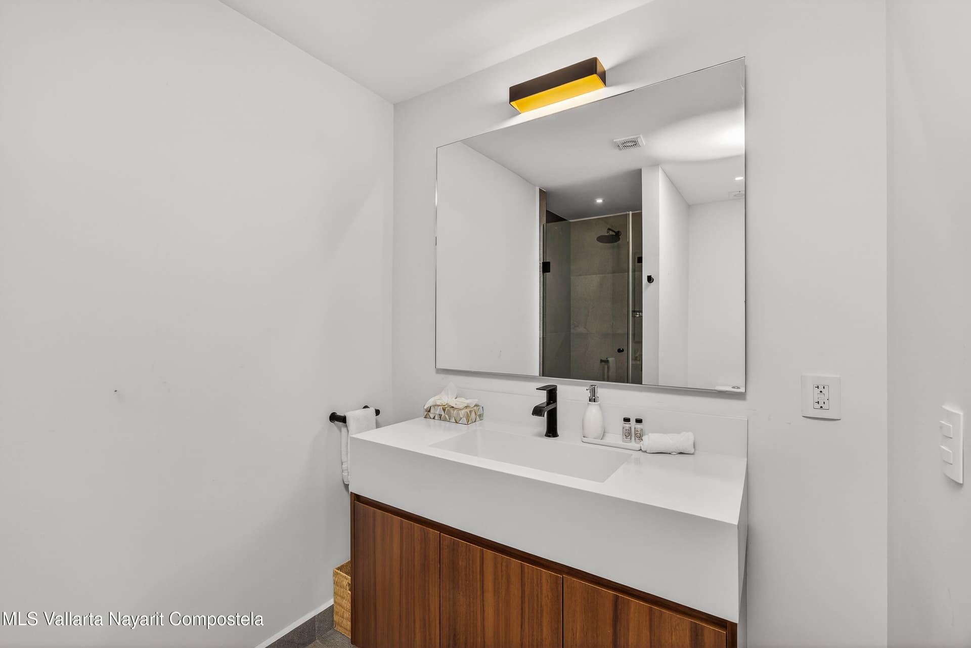 Oasis at Riviera Cuale 24