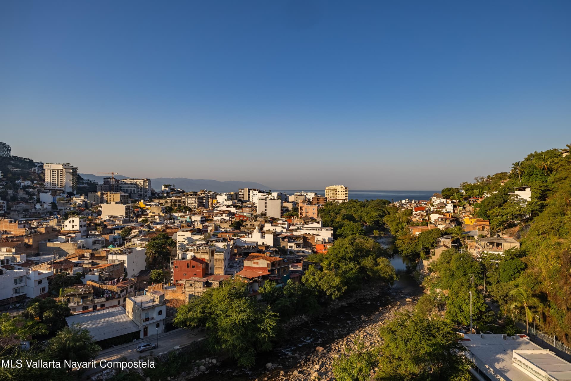 Oasis at Riviera Cuale 35