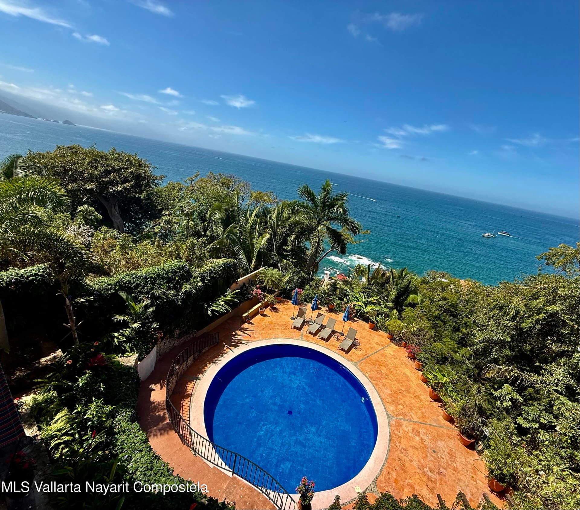 Punta Esmeralda 15