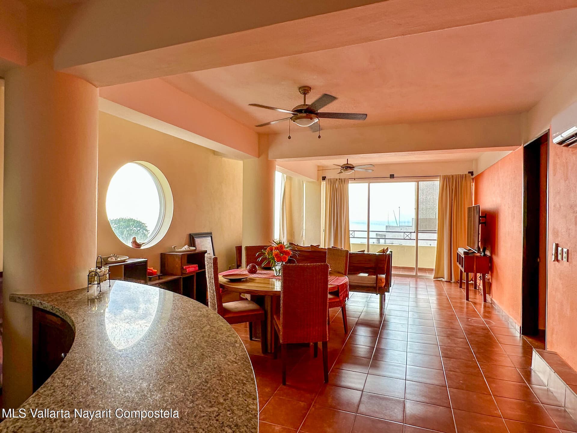 1075 Andador Jamaica 5