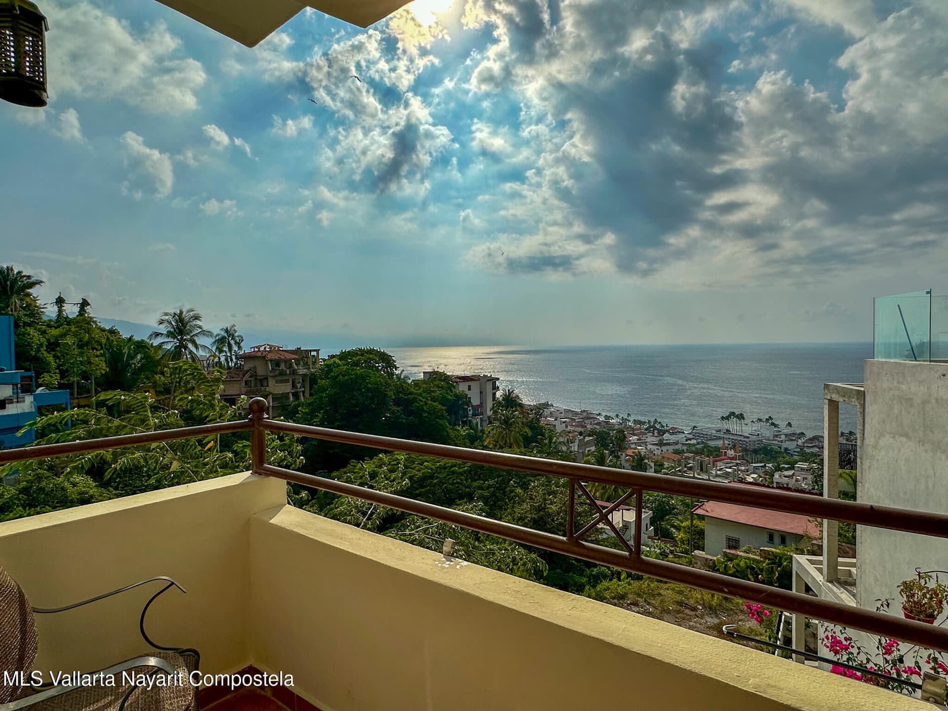 1075 Andador Jamaica 19