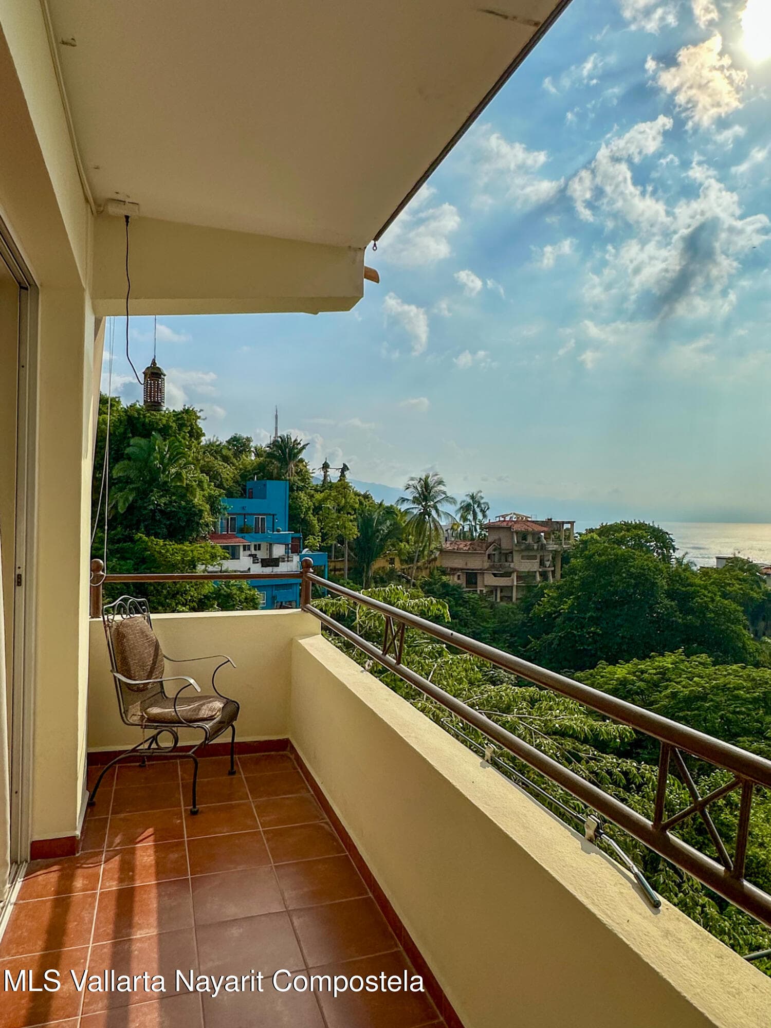 1075 Andador Jamaica 20