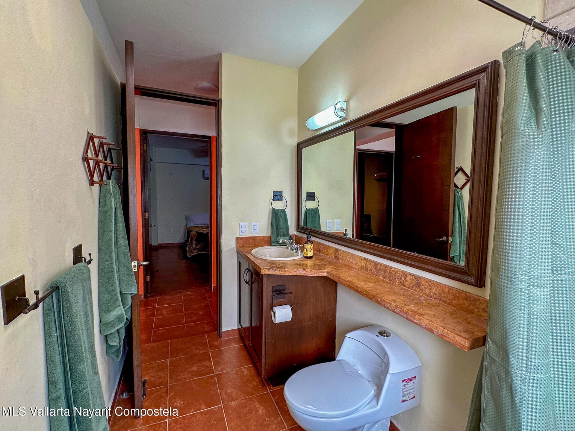 1075 Andador Jamaica 38