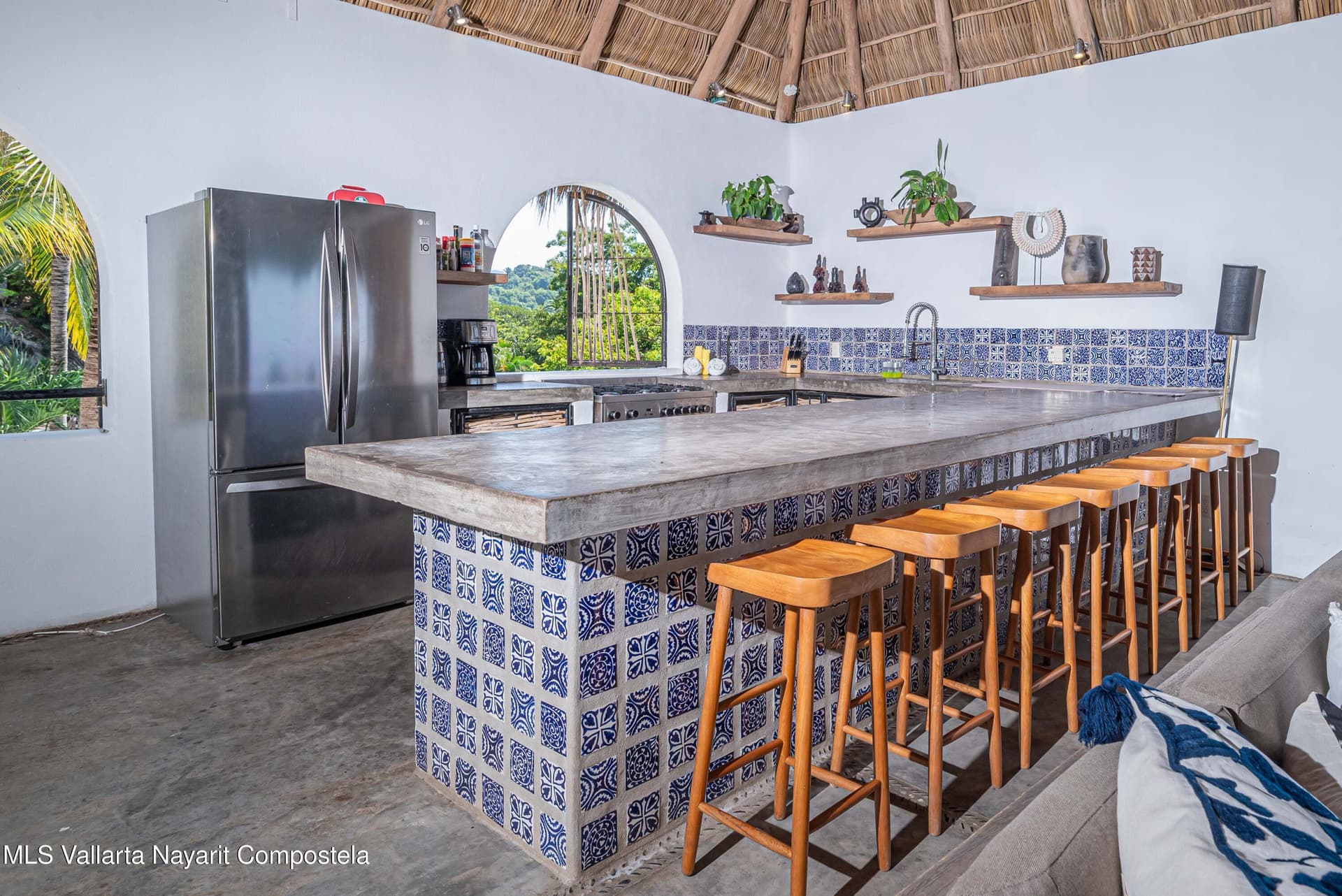 12 palapa 18