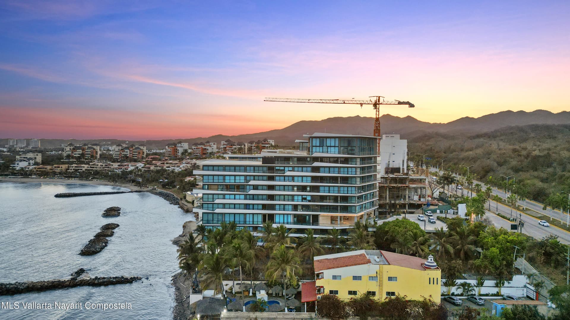 961 Playa de los Picos 26
