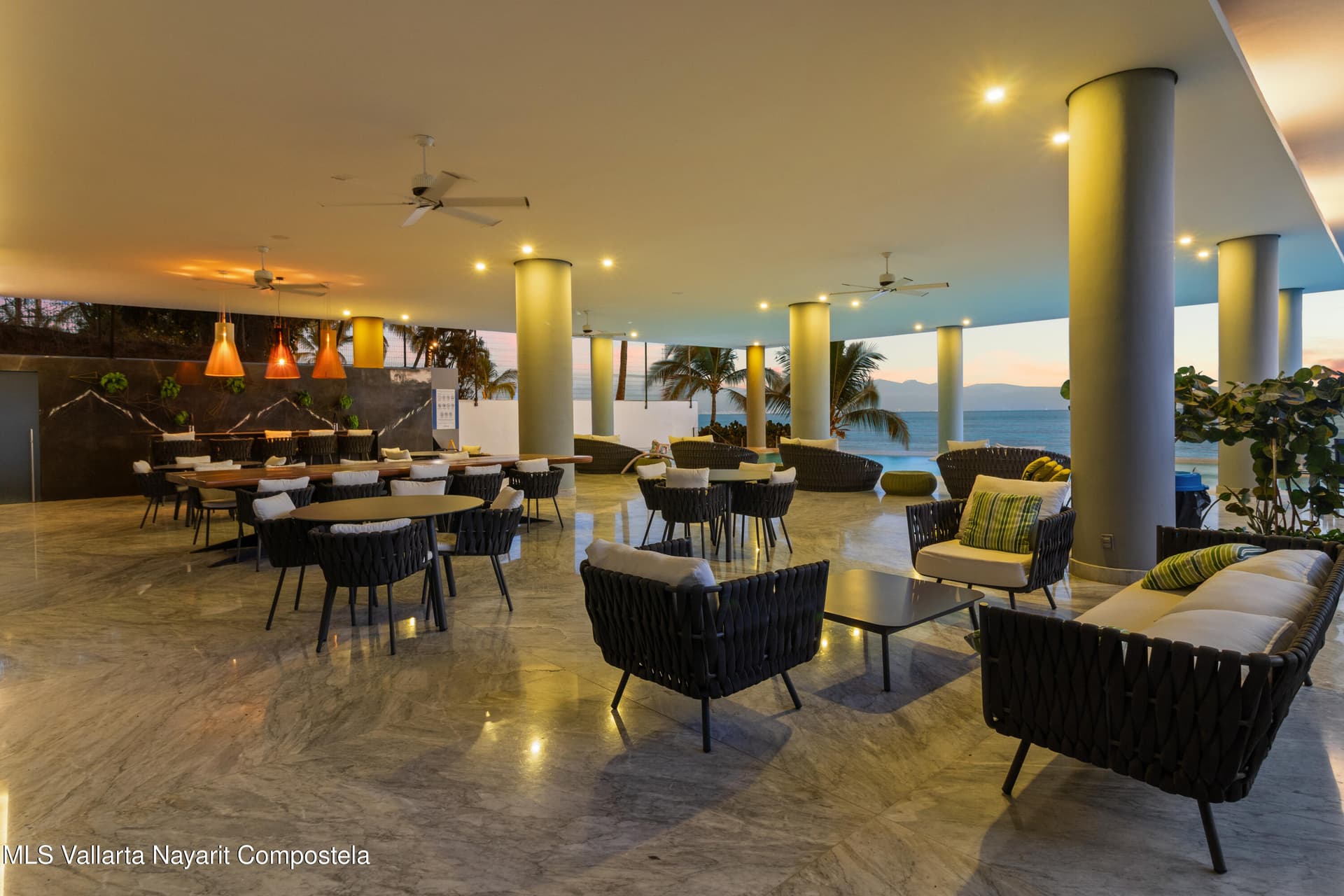 961 Playa de los Picos 31