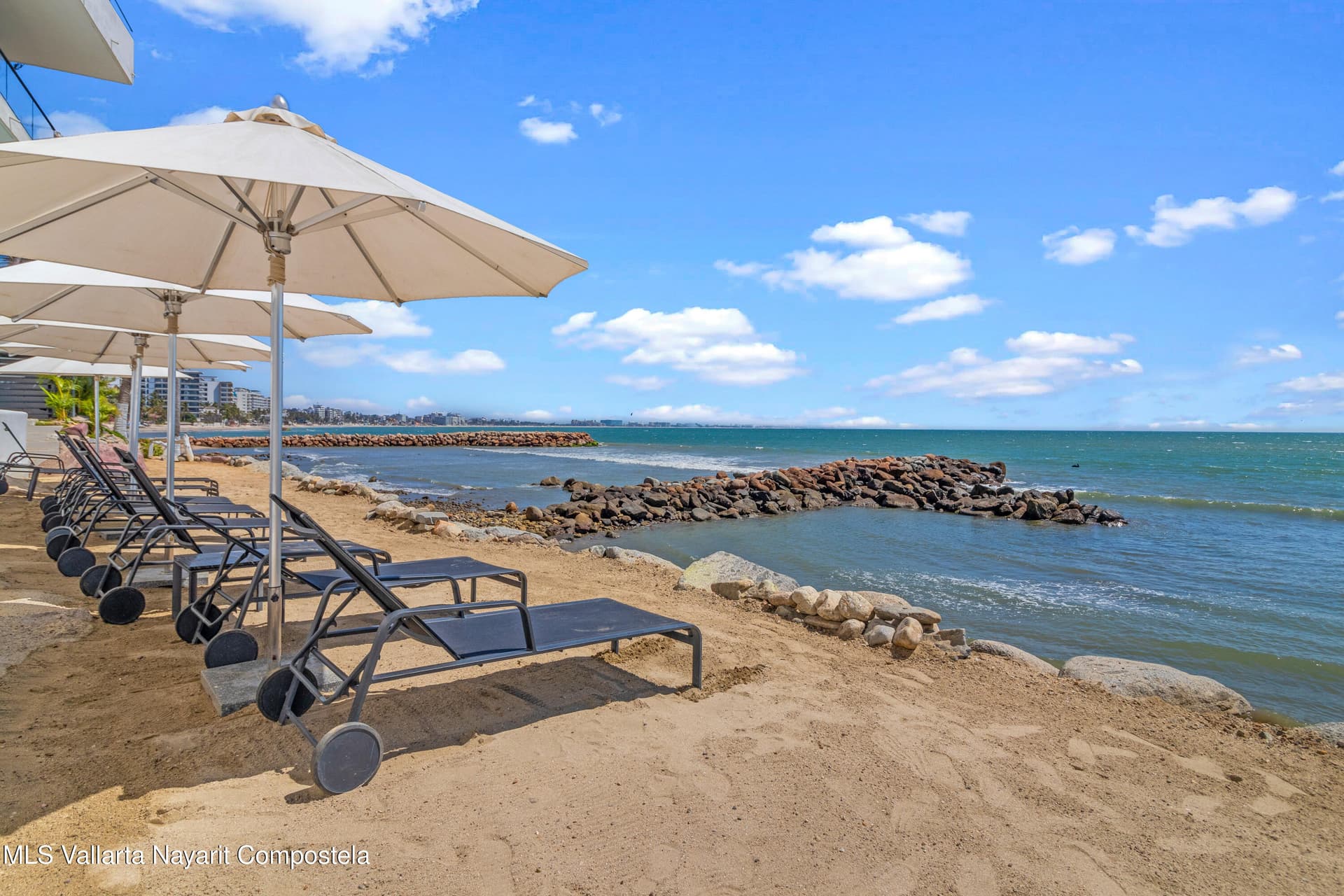 961 Playa de los Picos 34