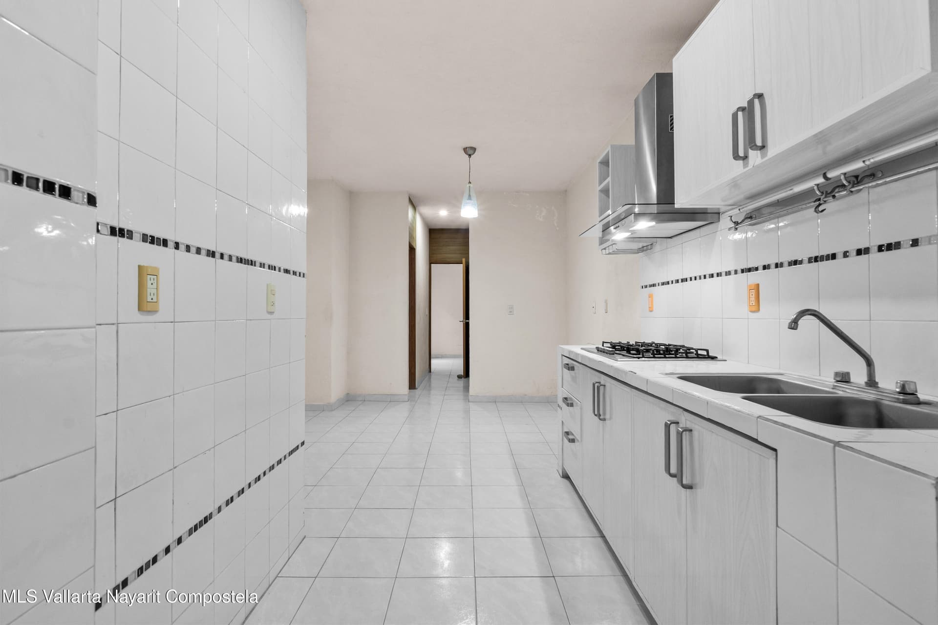 191 Palma Kentia St. 9
