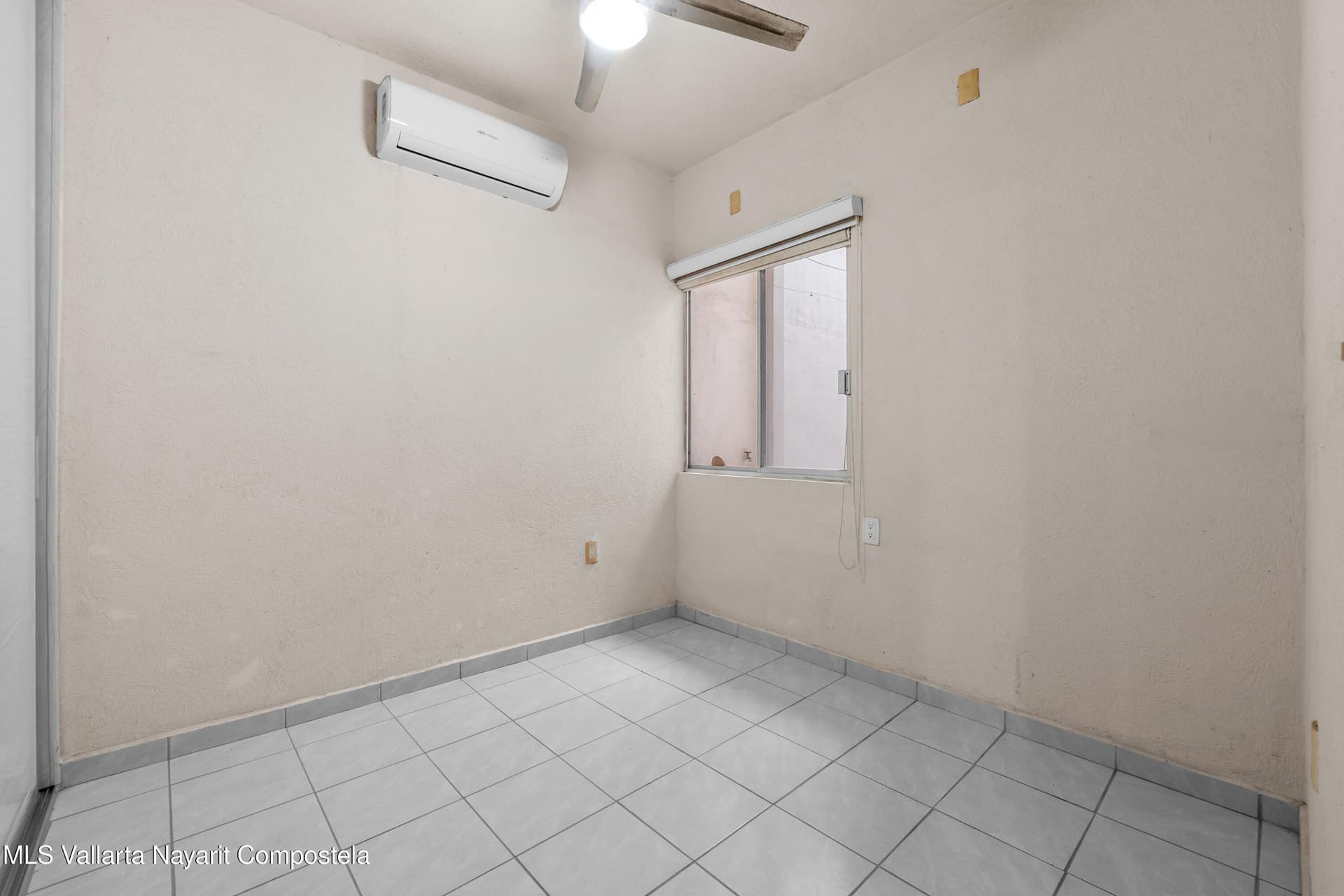 191 Palma Kentia St. 10