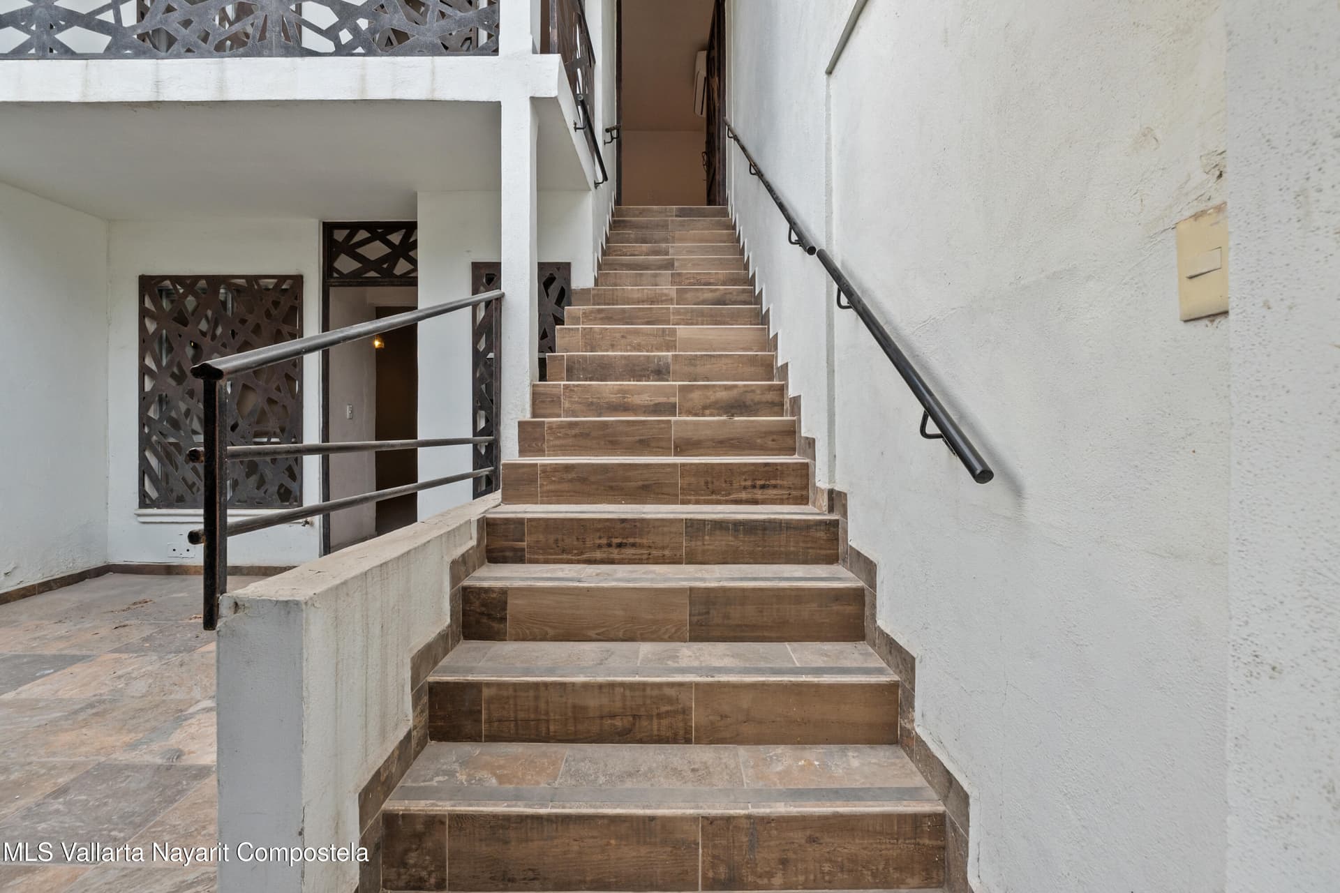 191 Palma Kentia St. 18