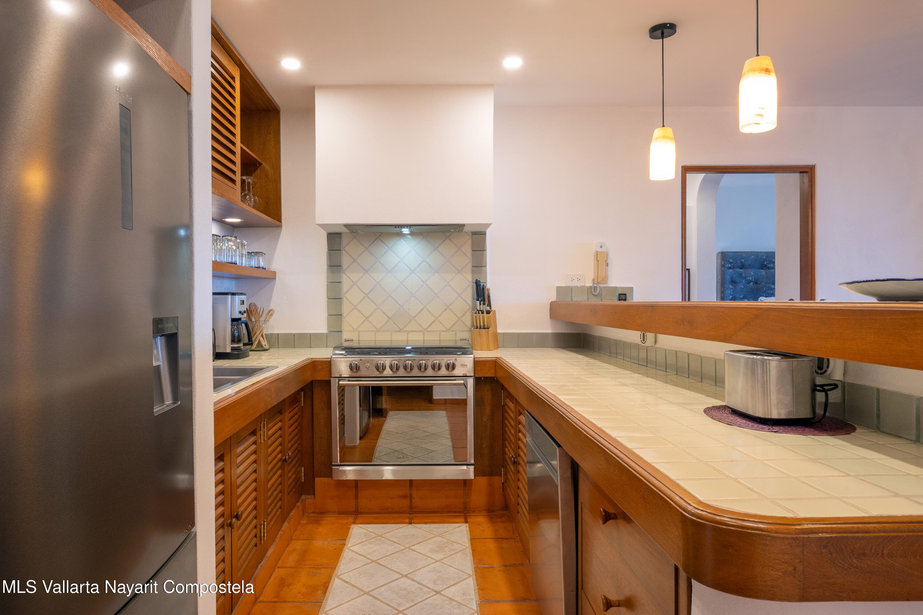 221 Gardenia 11