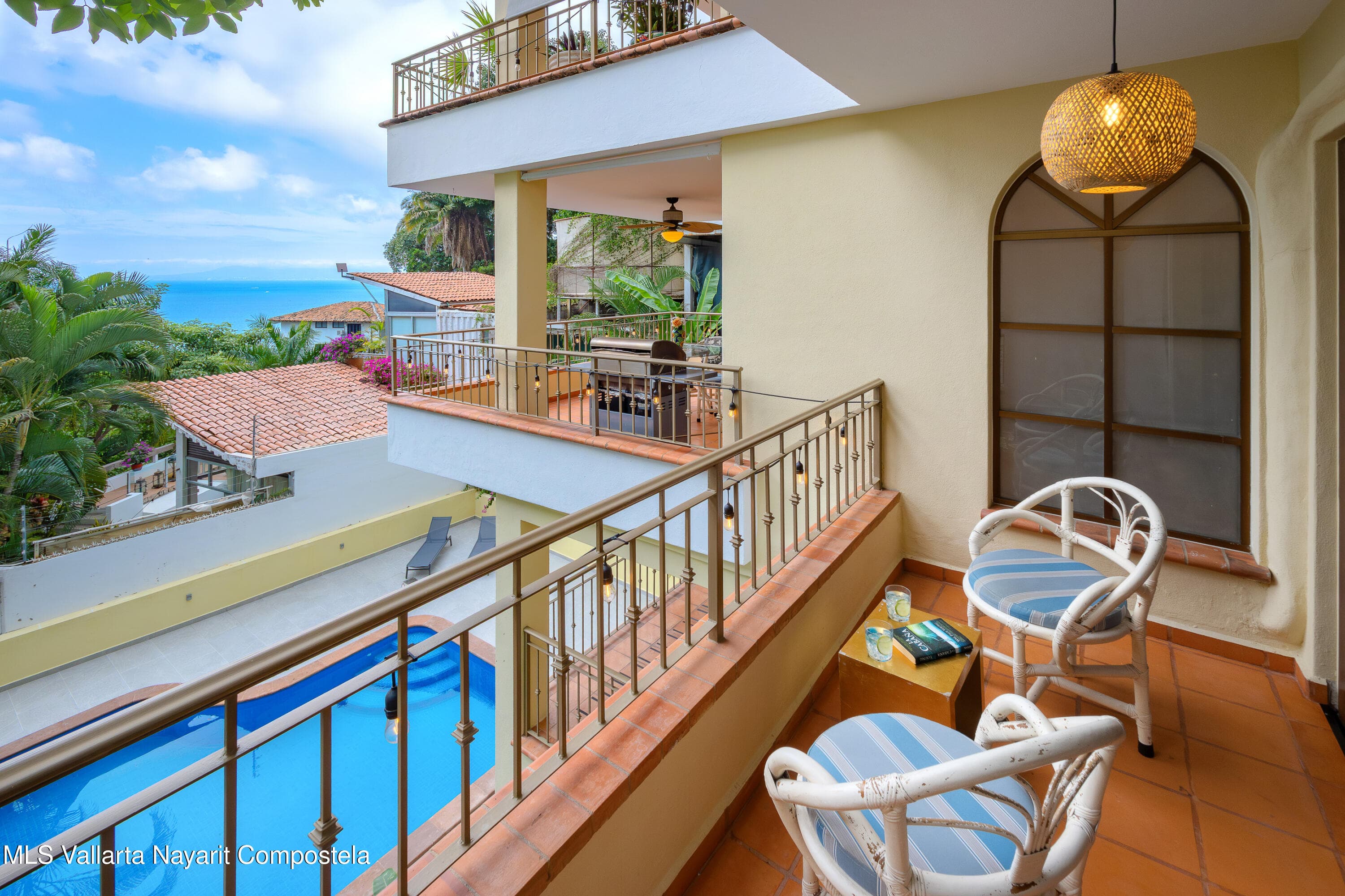 221 Gardenia 16