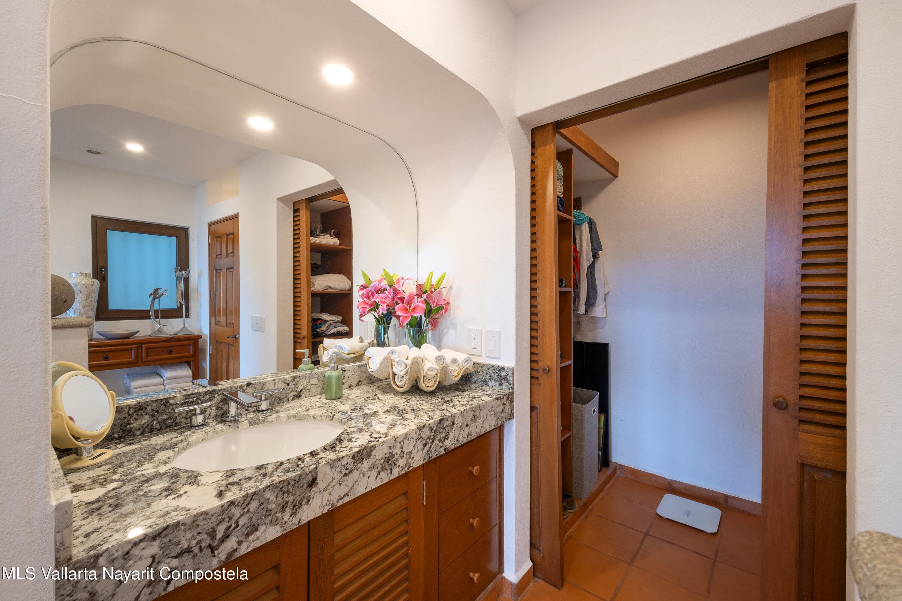 221 Gardenia 18