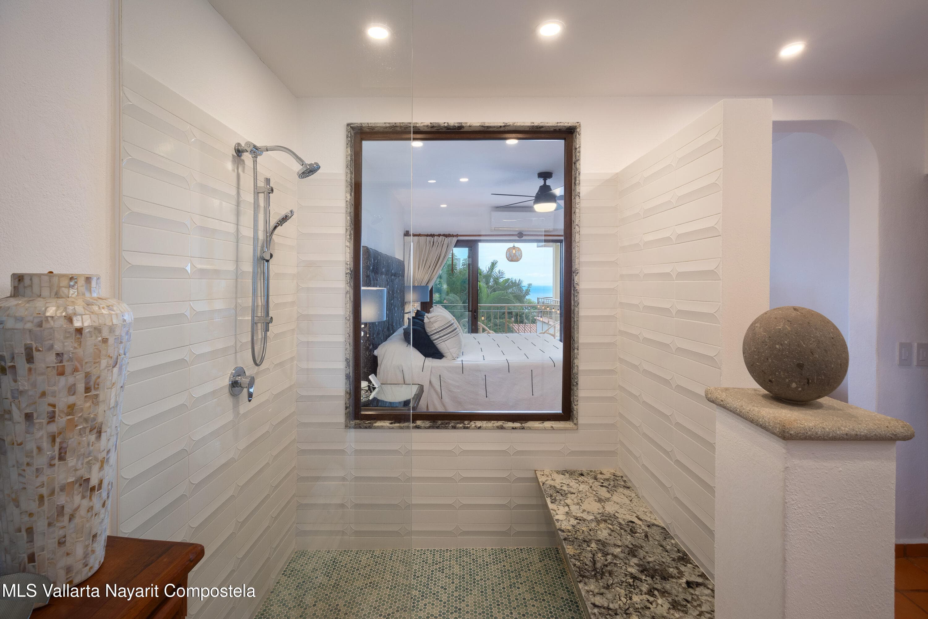 221 Gardenia 21