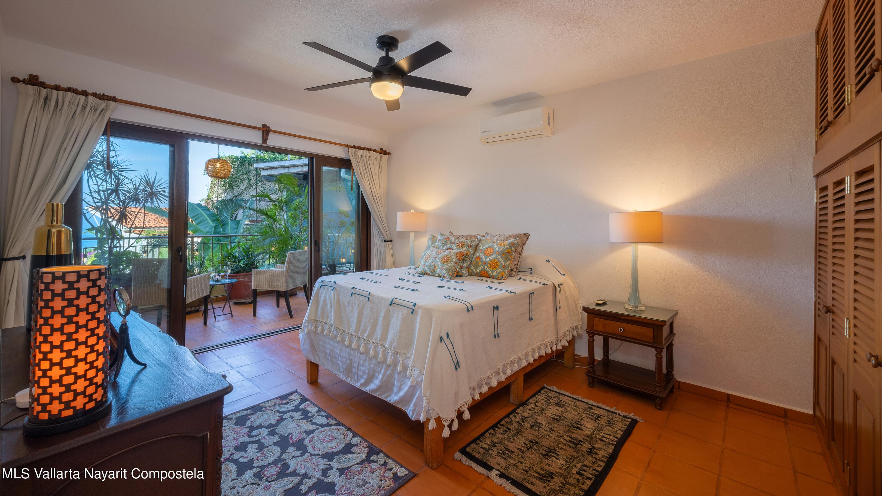 221 Gardenia 22